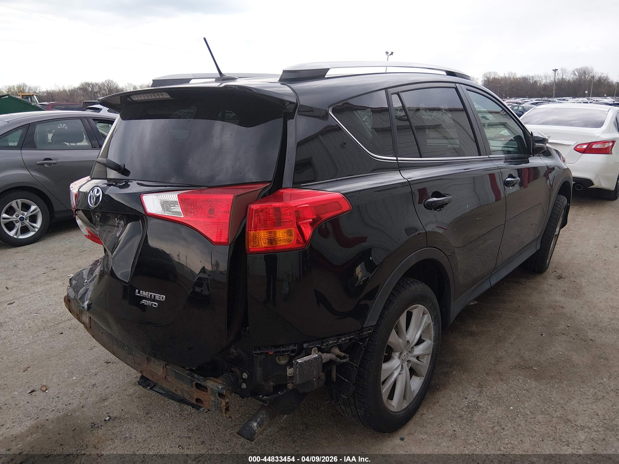 TOYOTA RAV4 image 4