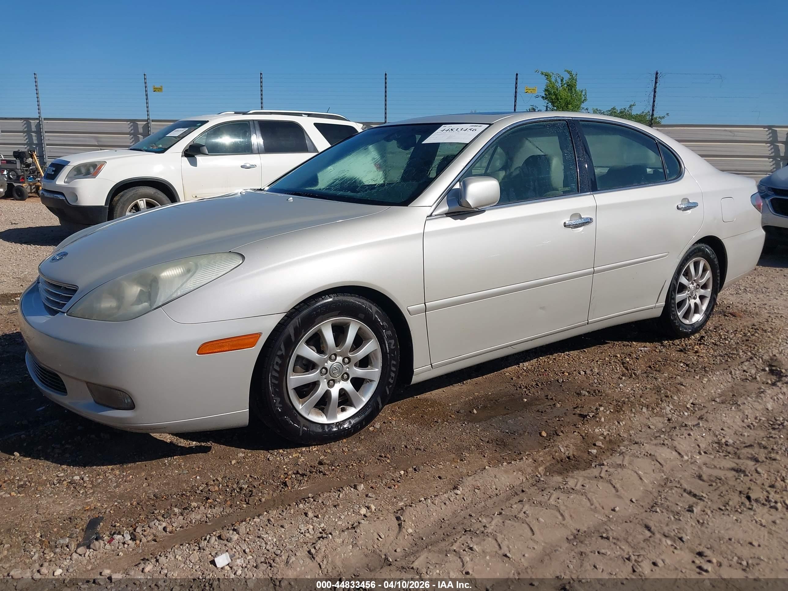 LEXUS ES image 2