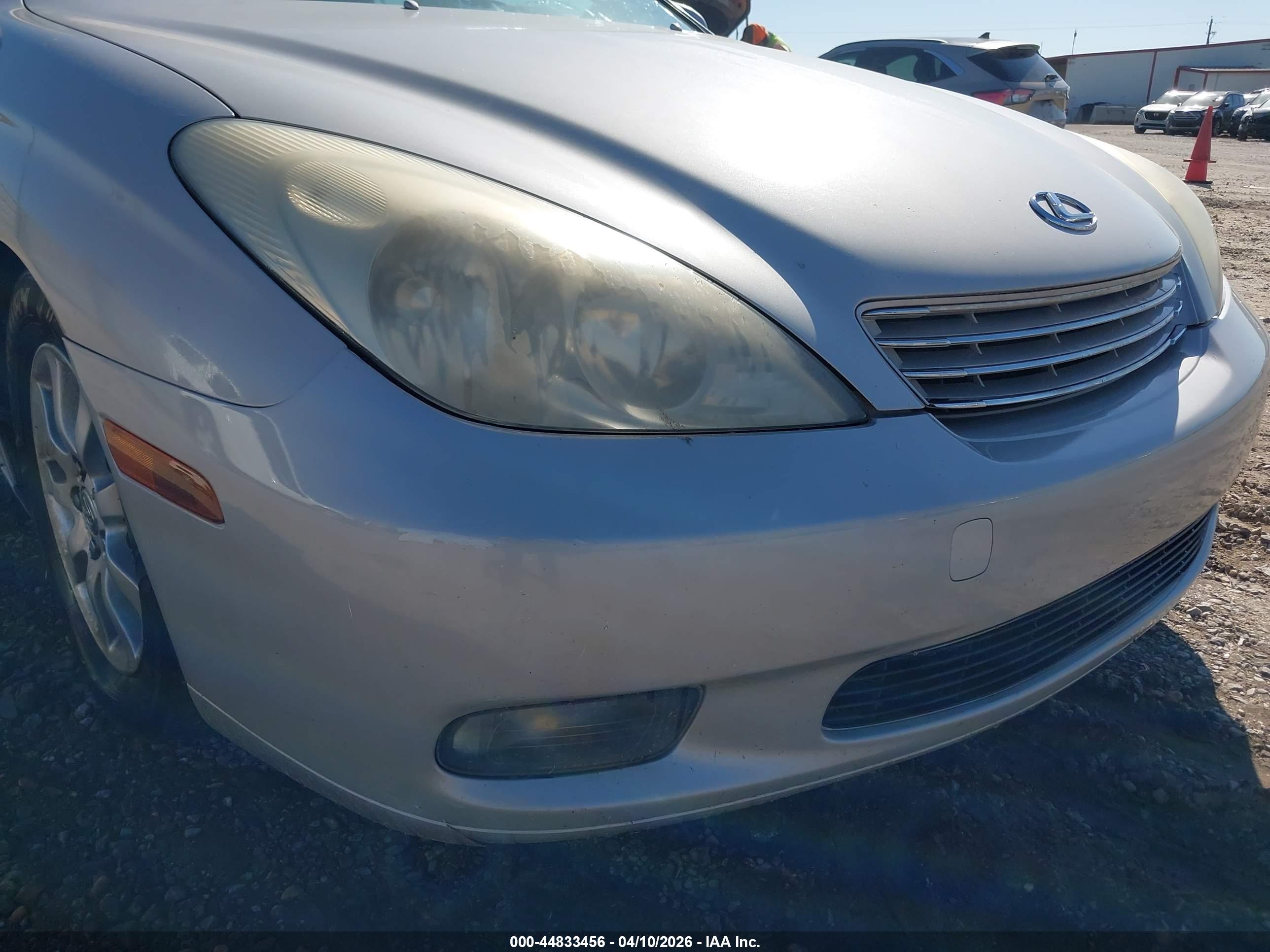 LEXUS ES image 6