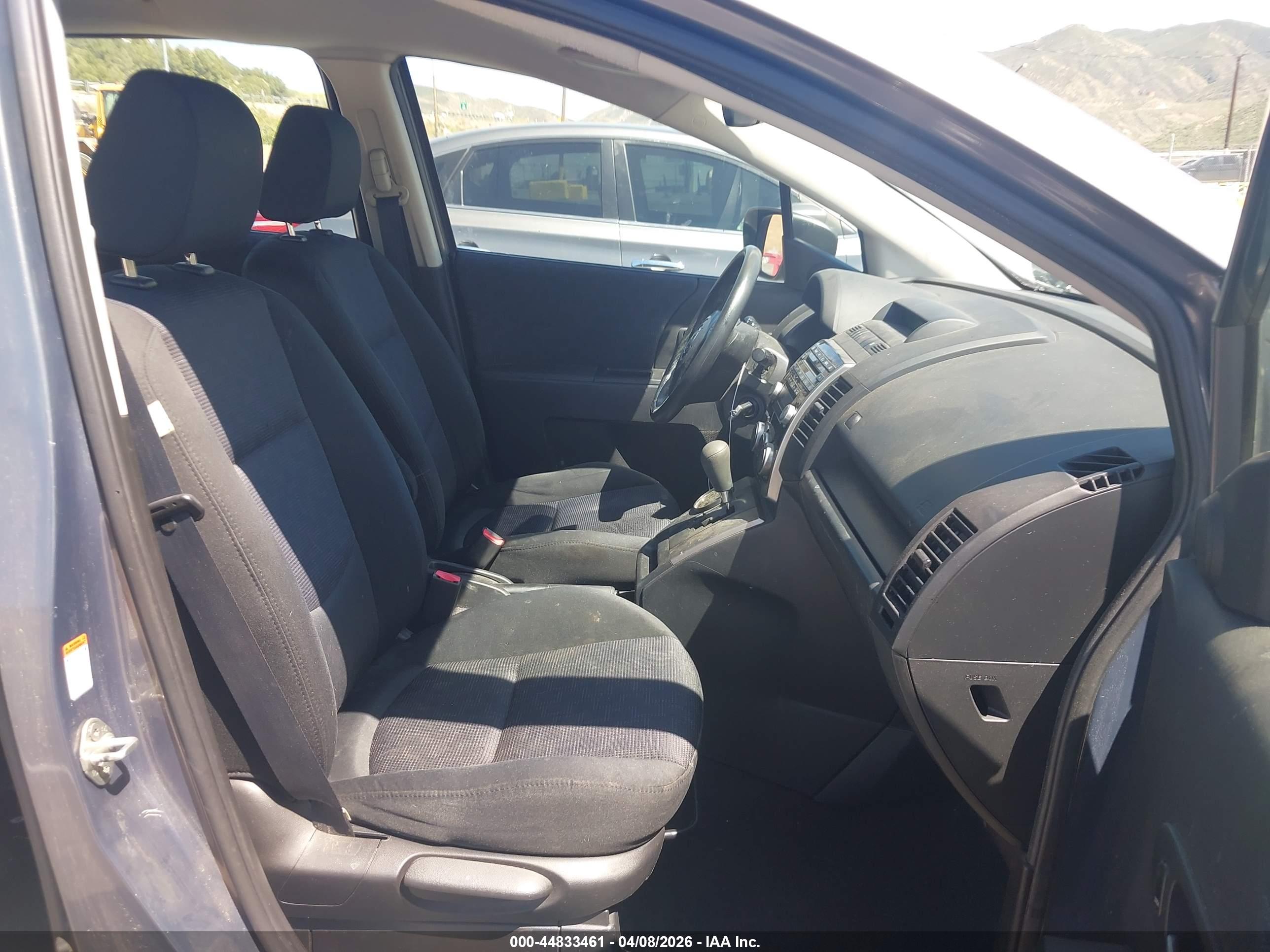 MAZDA MAZDA5 image 5