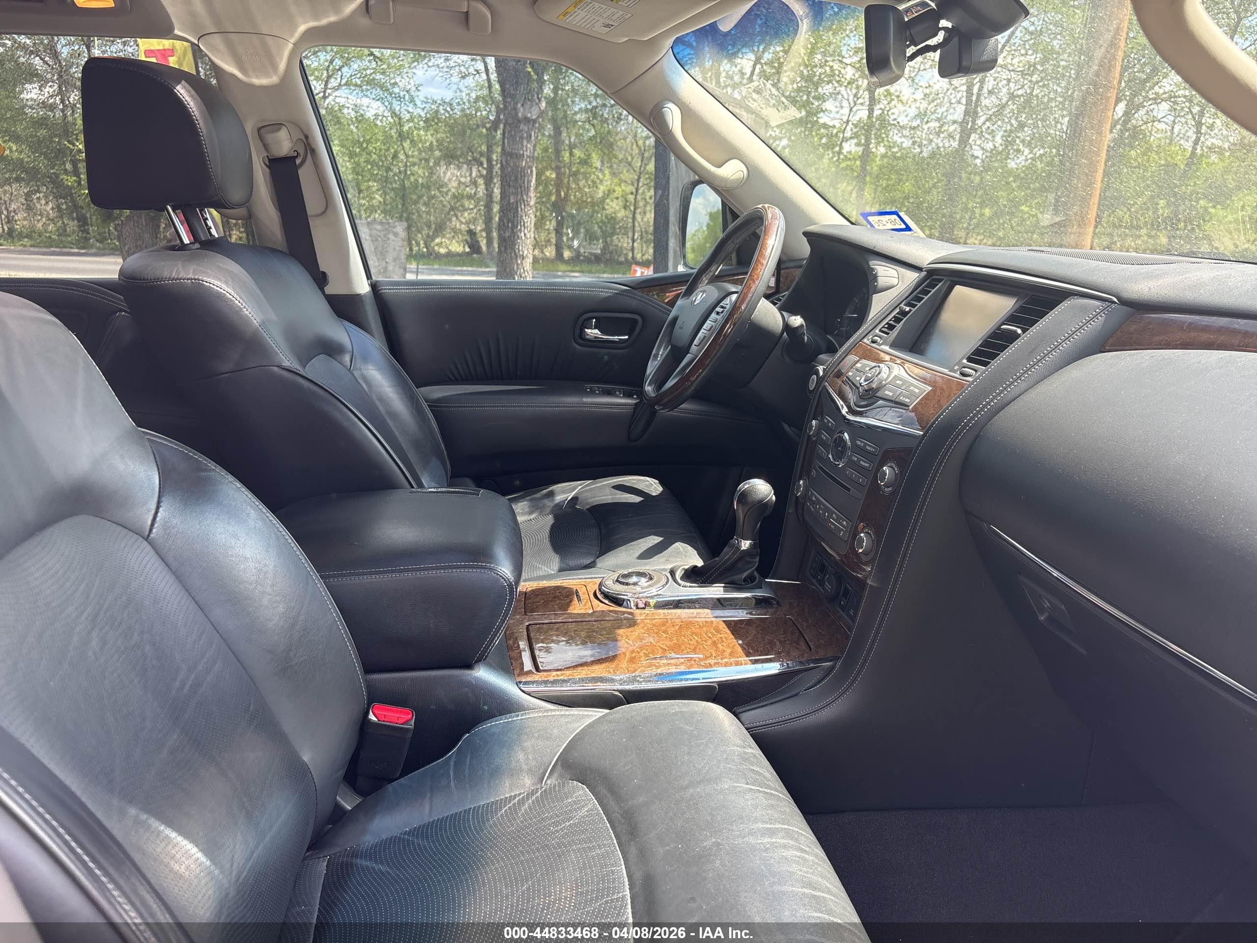 INFINITI QX80 image 5