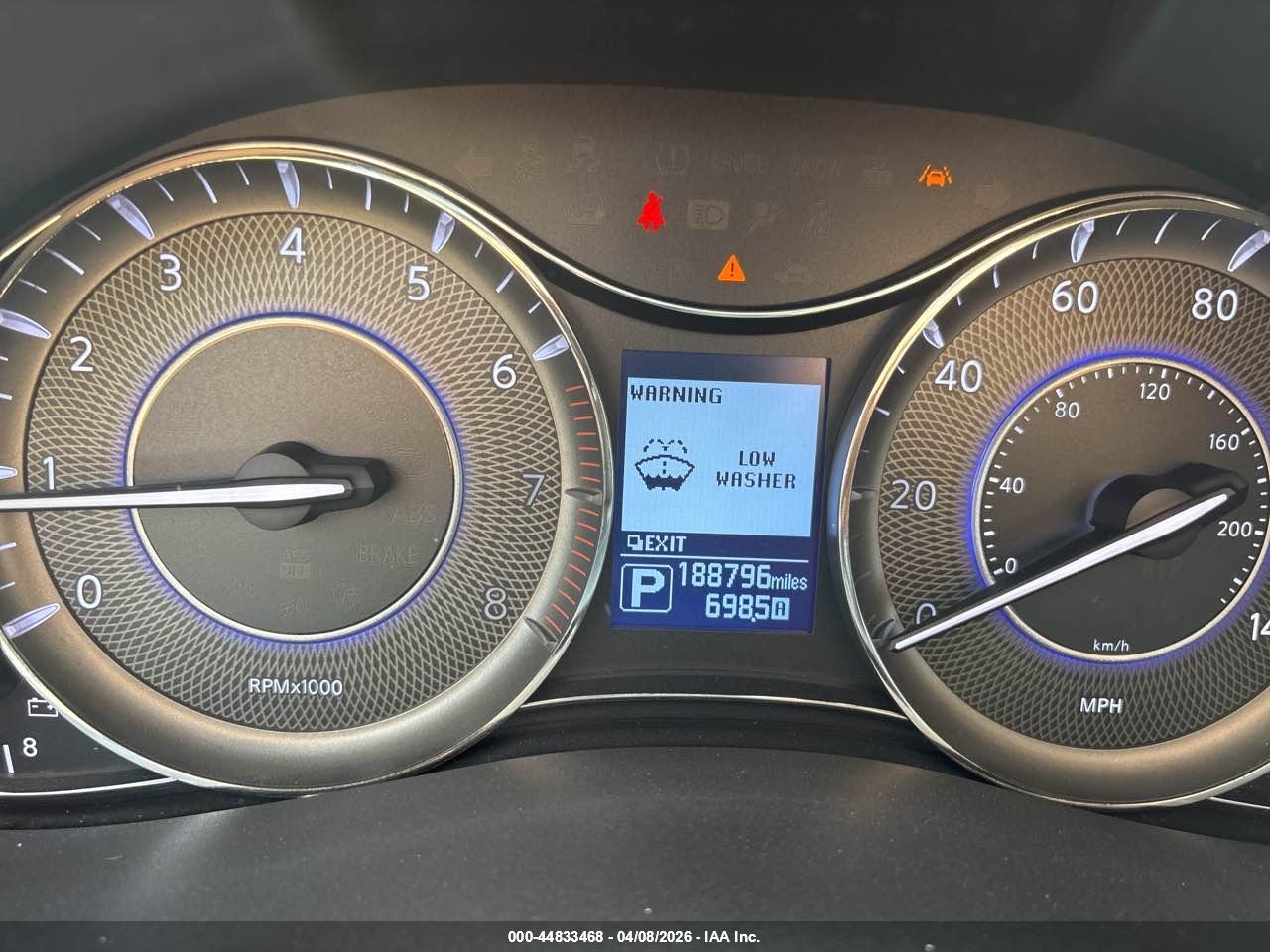 INFINITI QX80 image 7