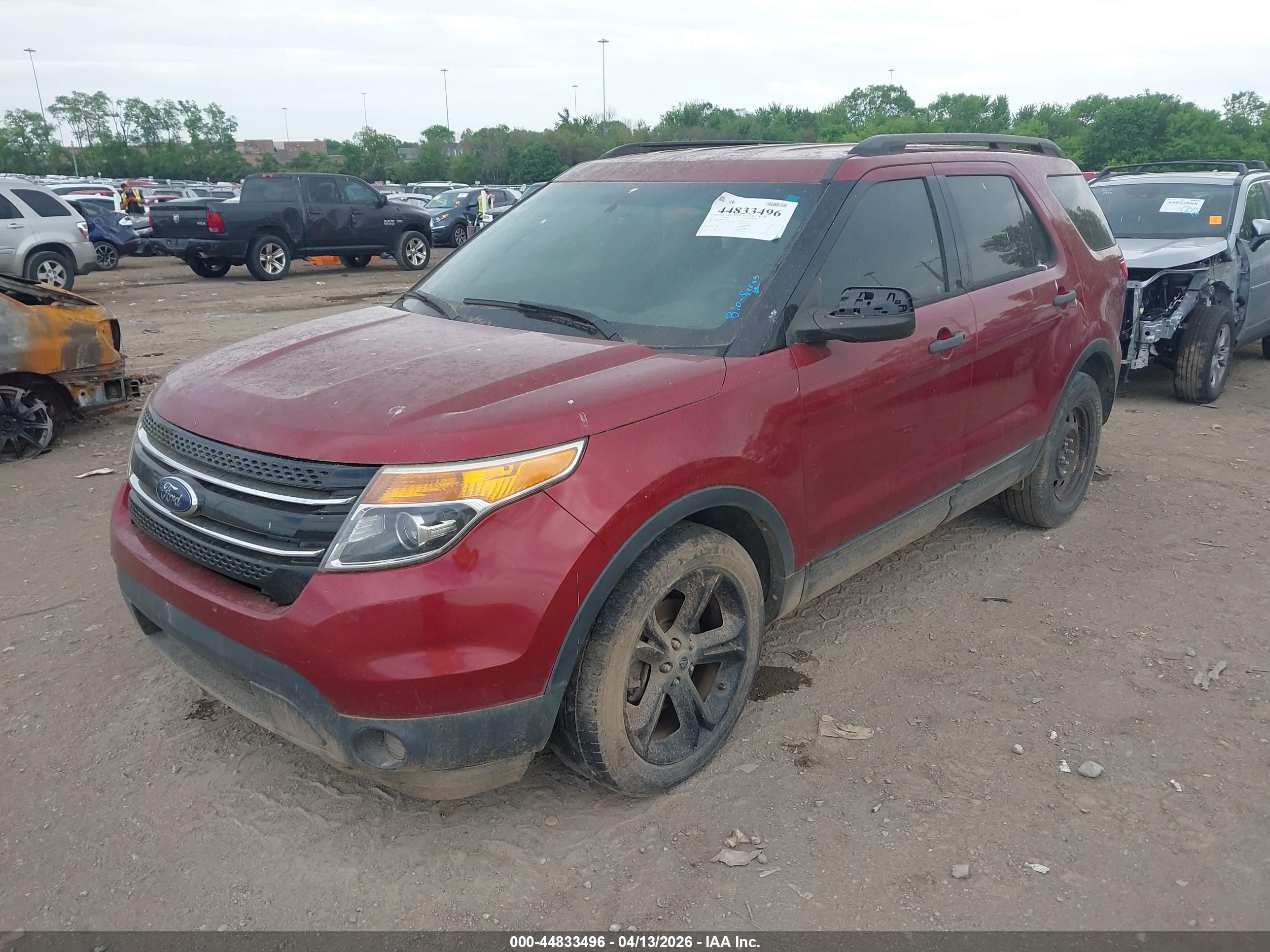 FORD EXPLORER image 2