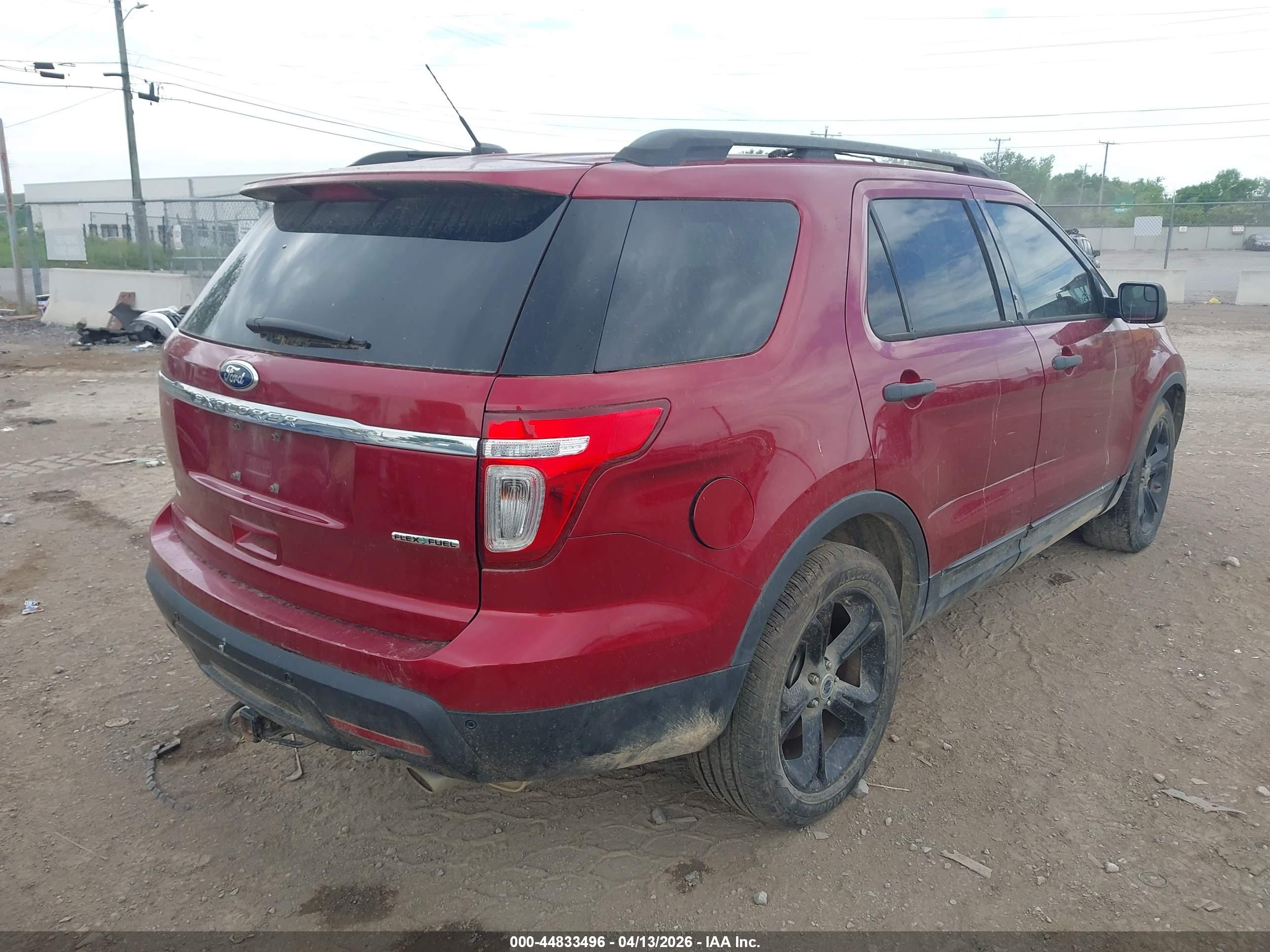 FORD EXPLORER image 4