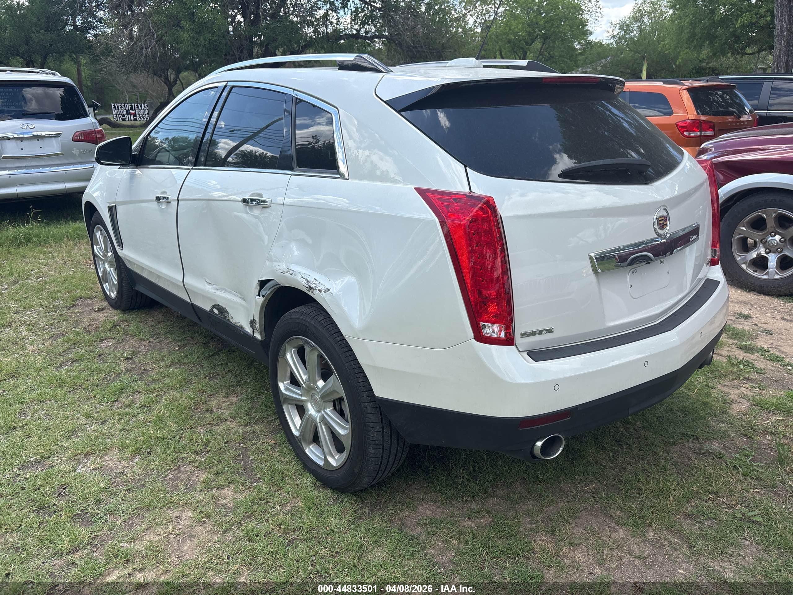CADILLAC SRX image 3