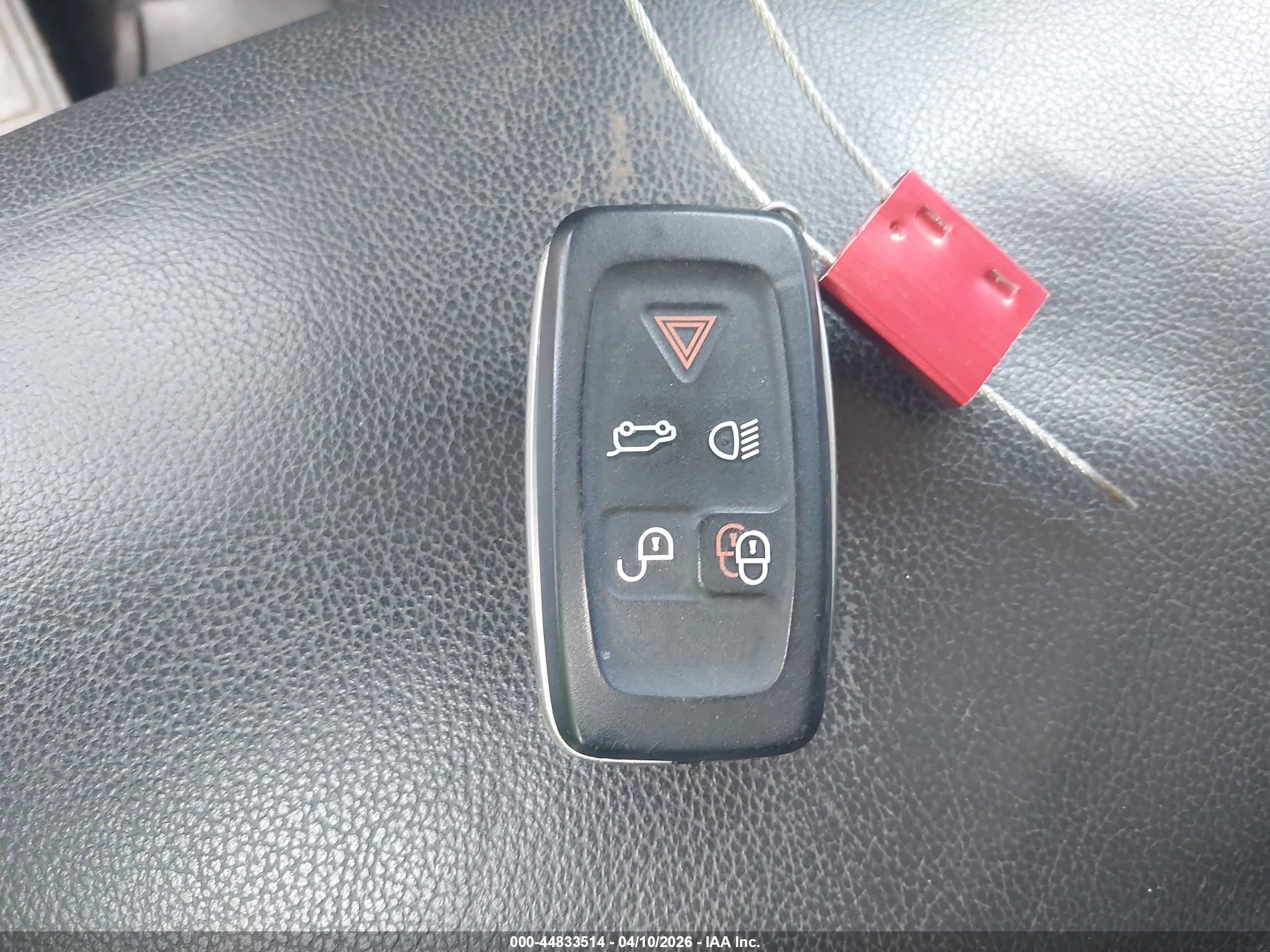 LAND ROVER image 11