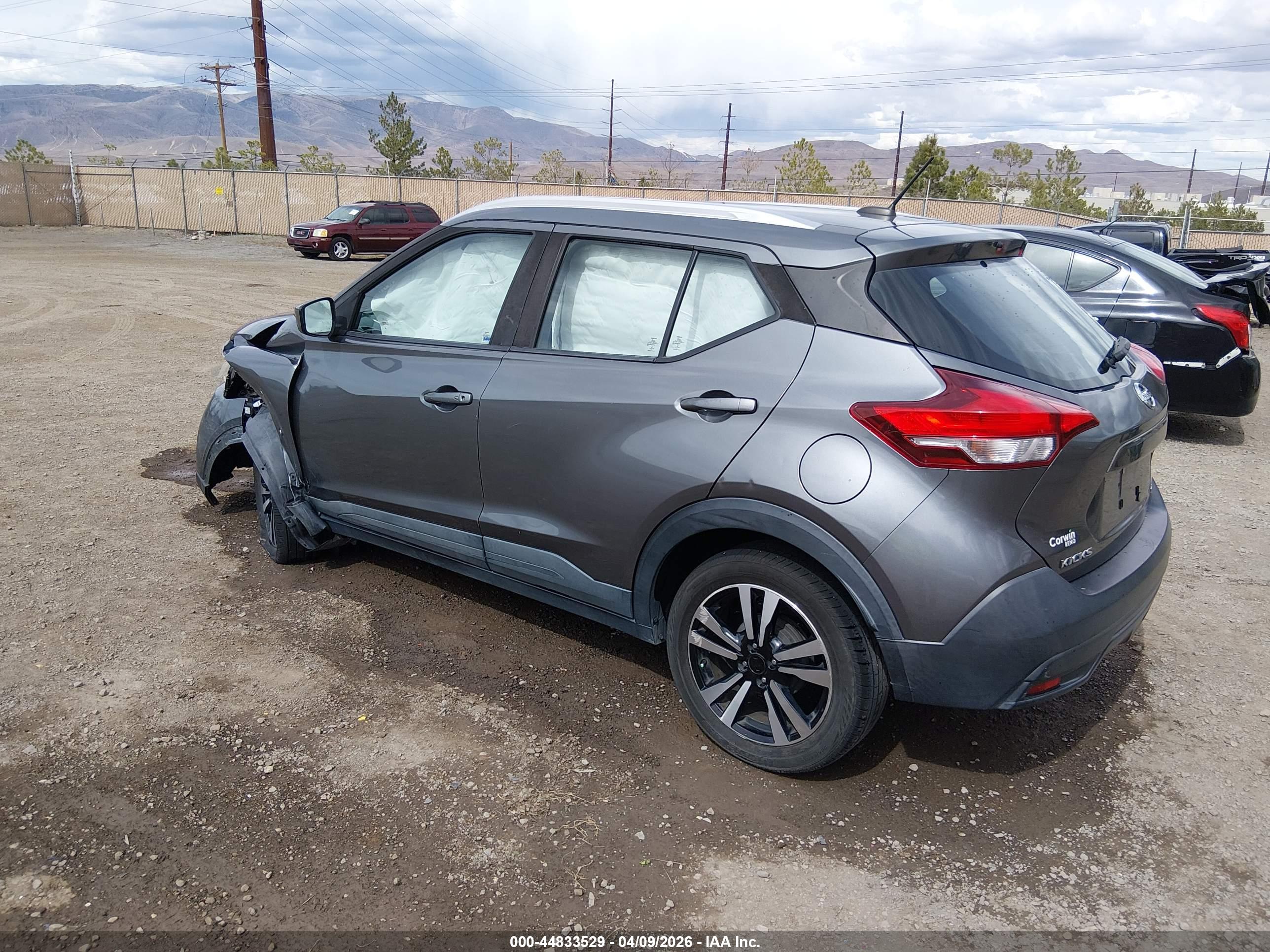 NISSAN KICKS image 3