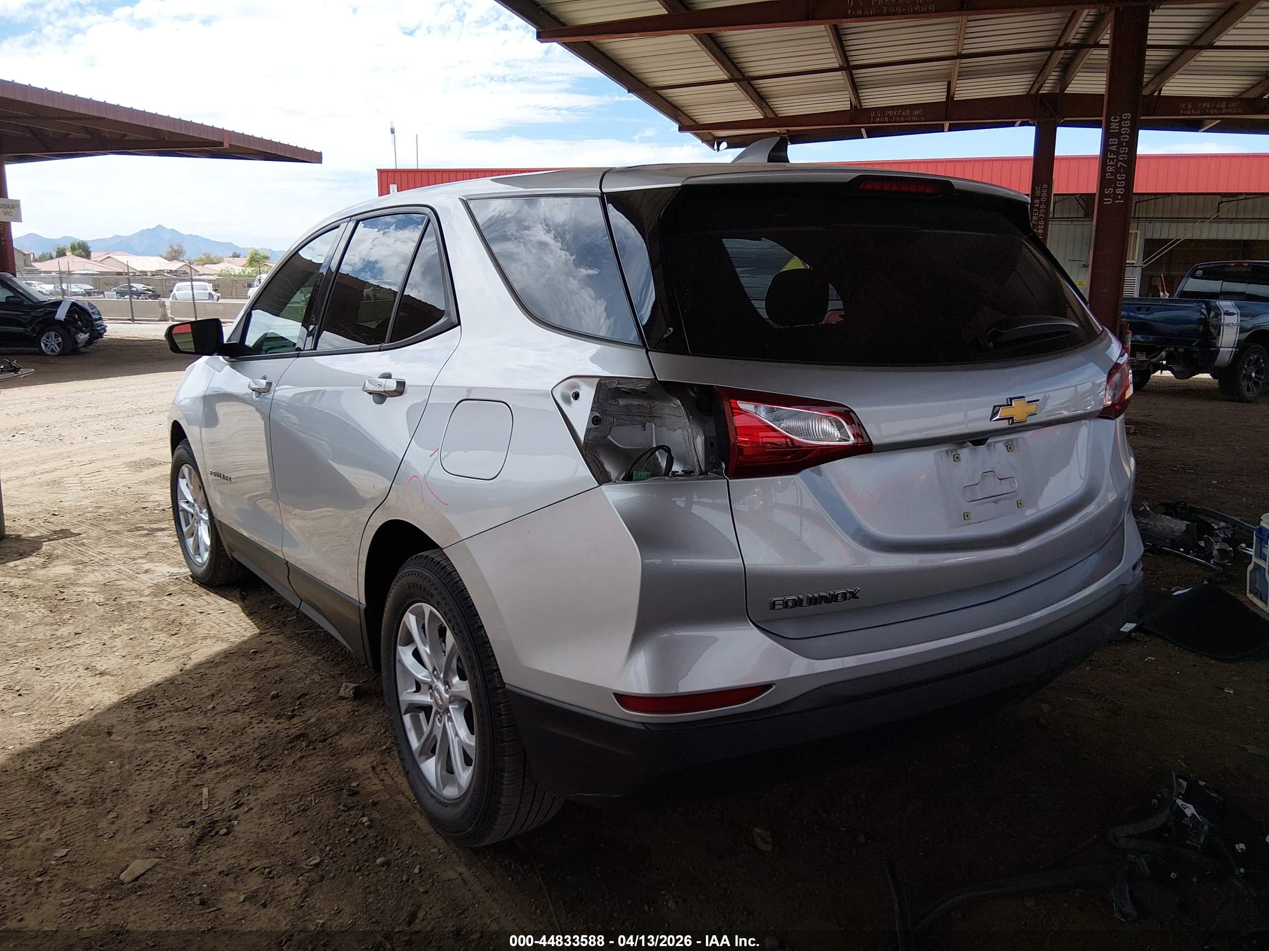 CHEVROLET EQUINOX image 3