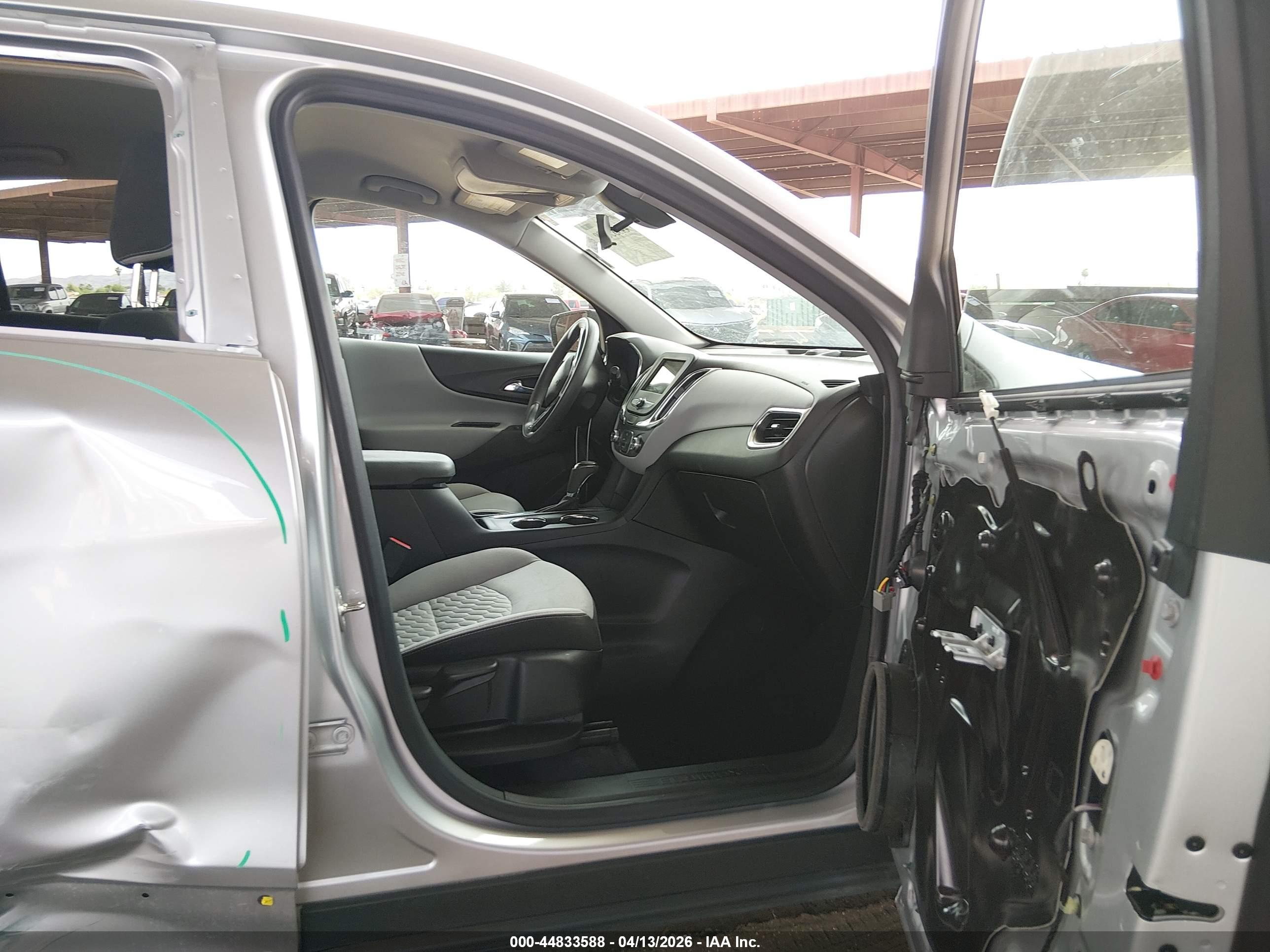 CHEVROLET EQUINOX image 5