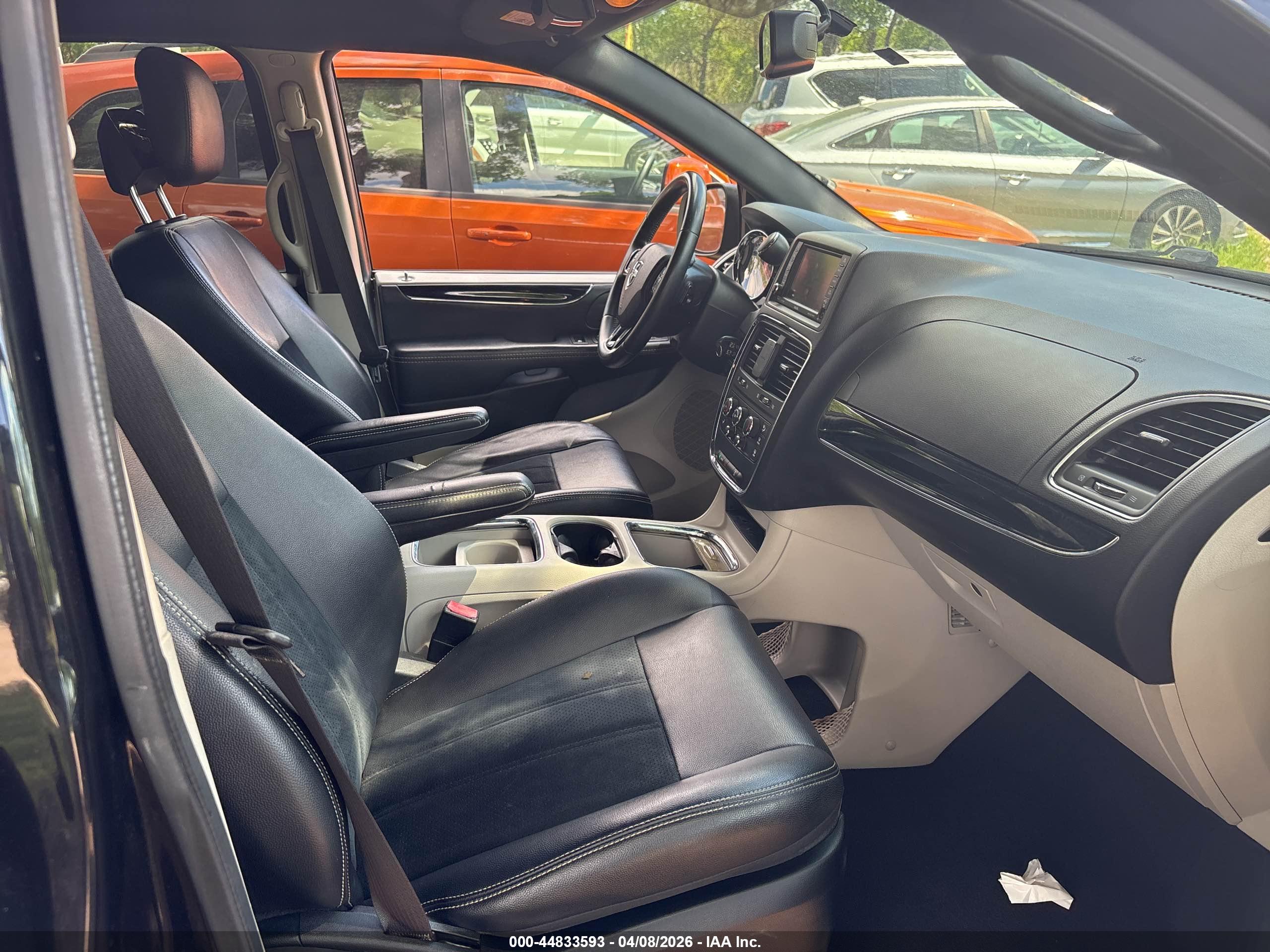 DODGE GRAND image 5