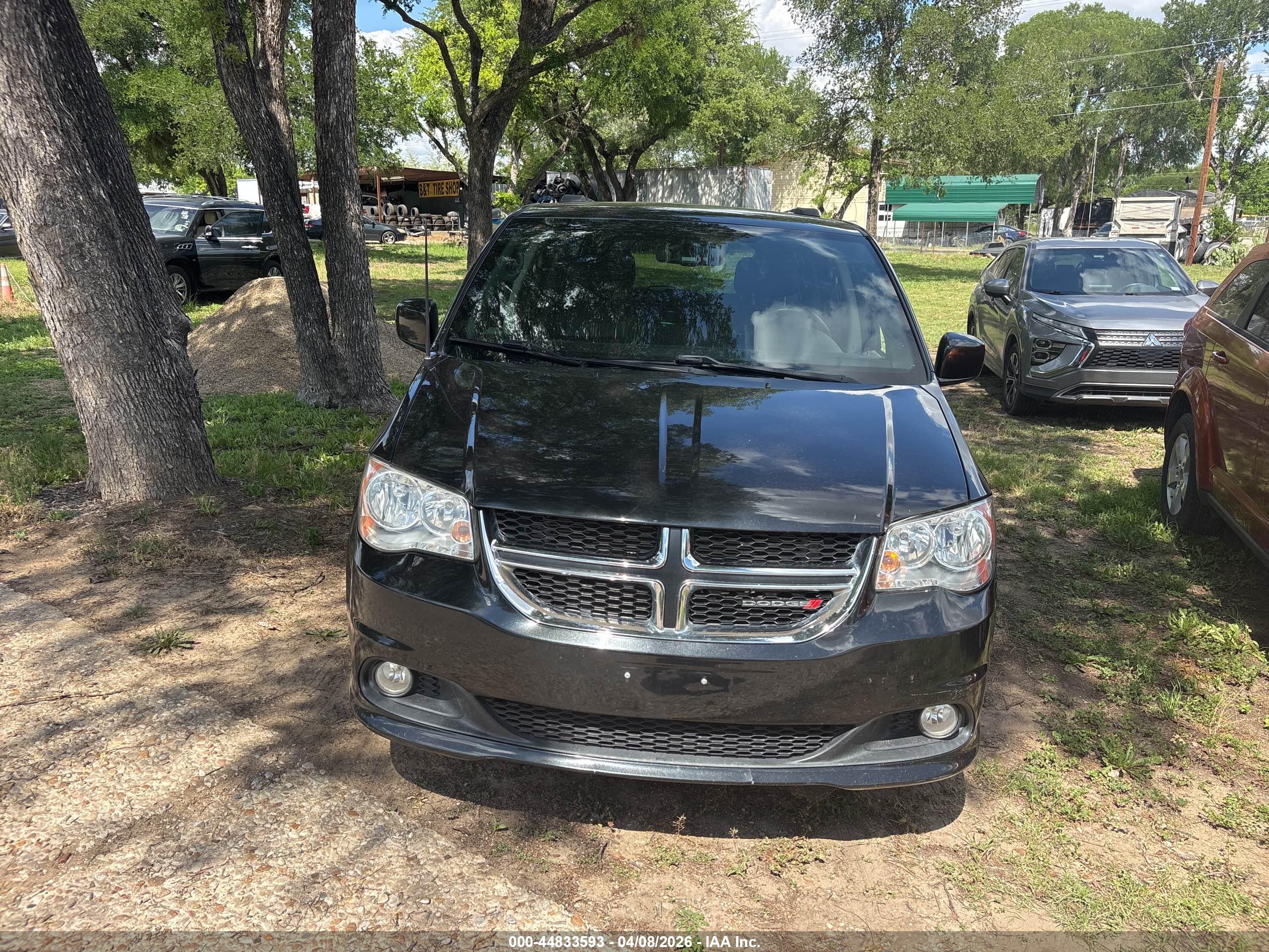 DODGE GRAND image 6