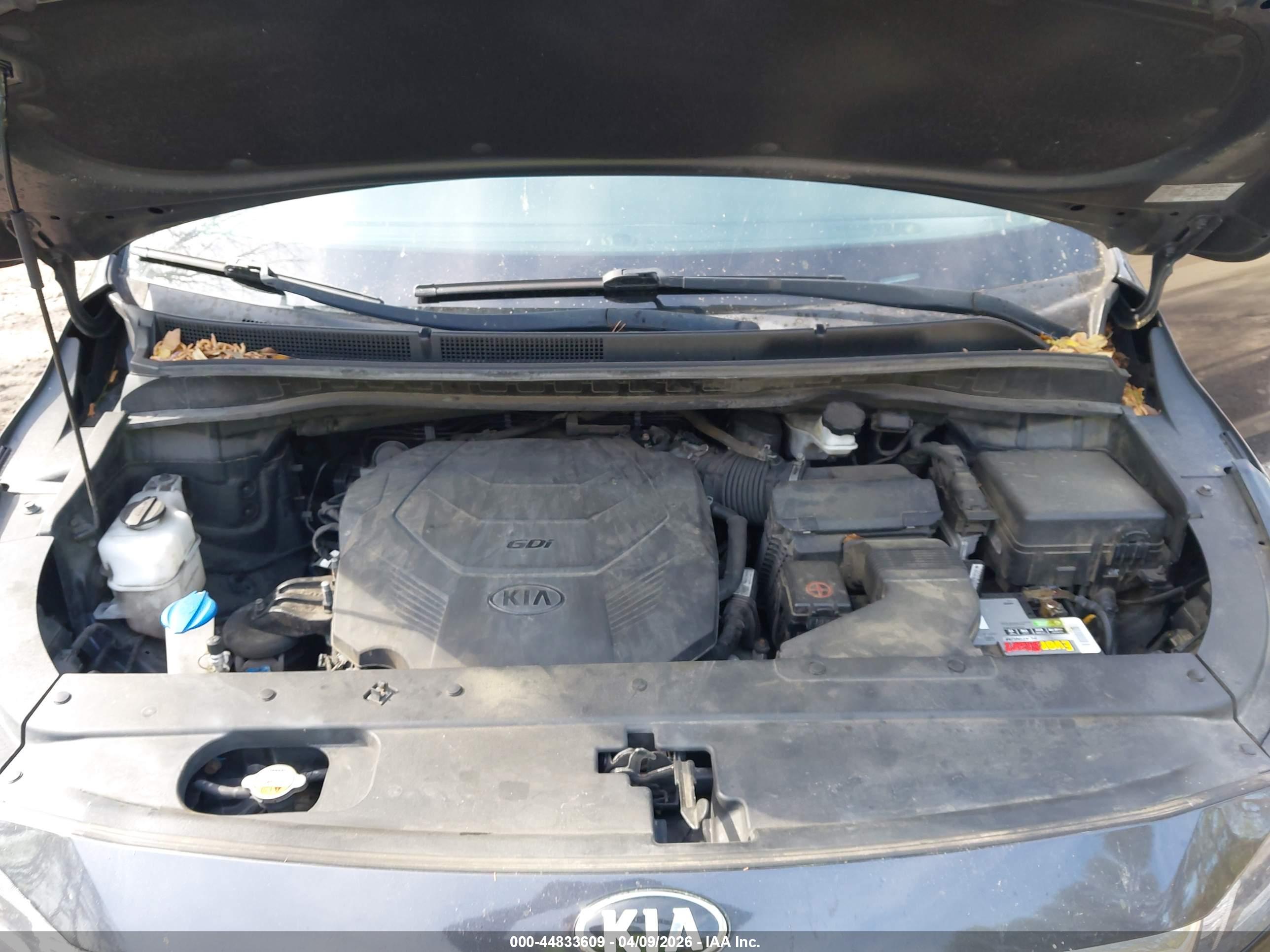 KIA SEDONA image 10