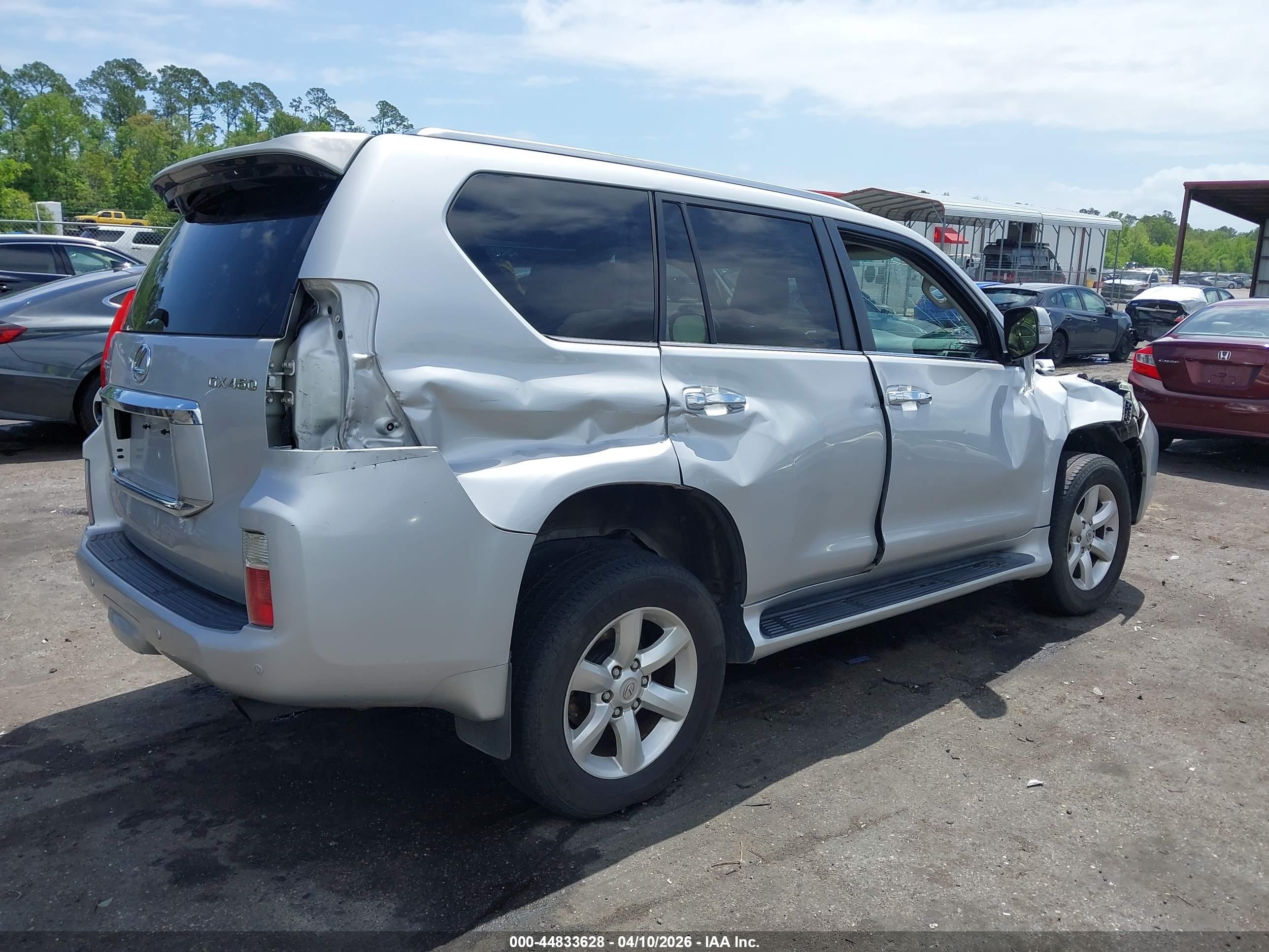 LEXUS GX image 4