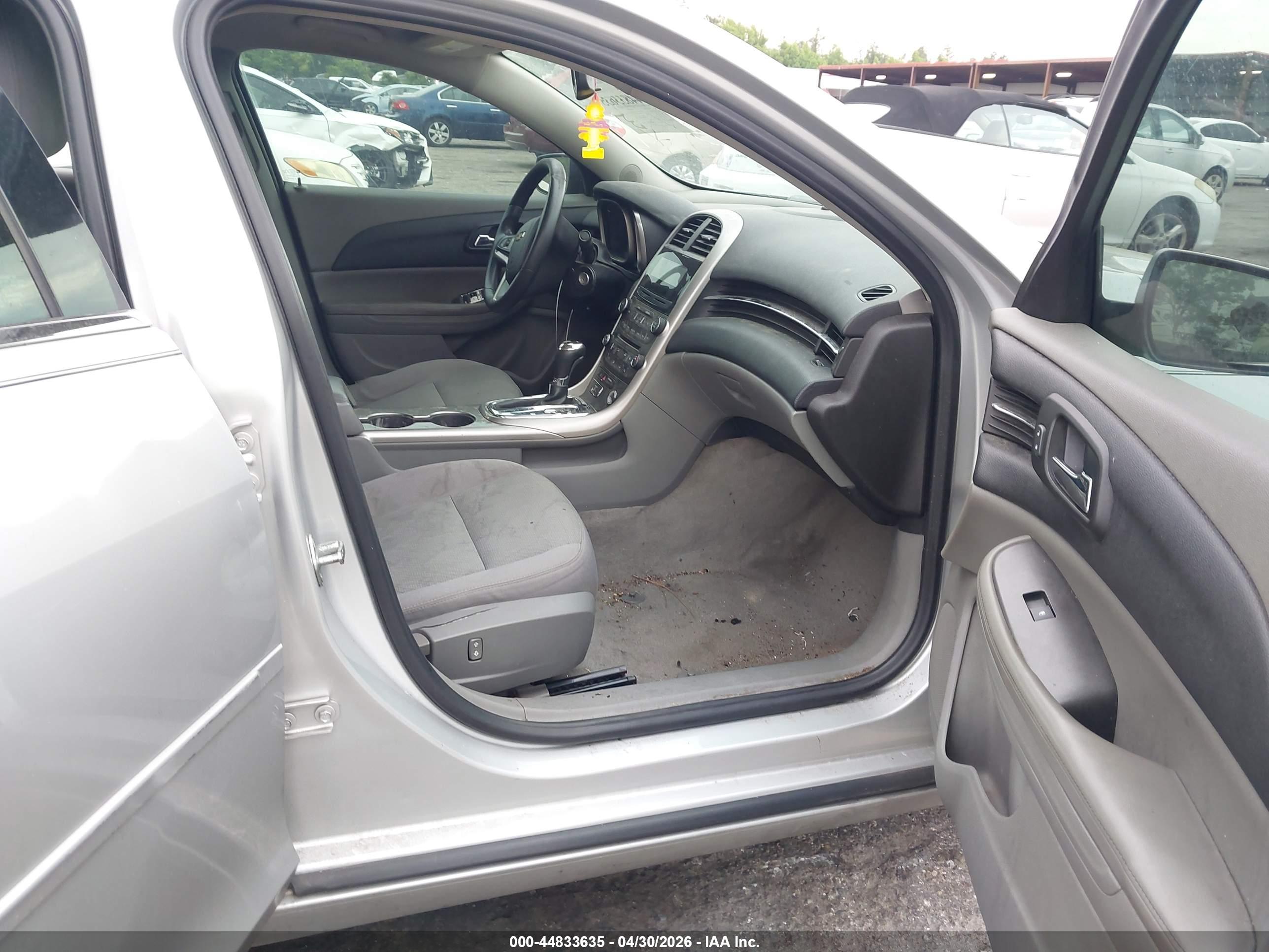 CHEVROLET MALIBU image 5