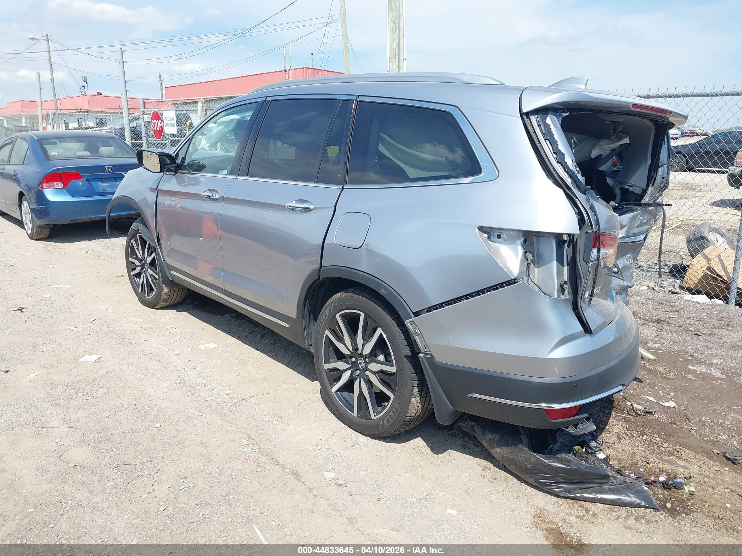HONDA PILOT image 3