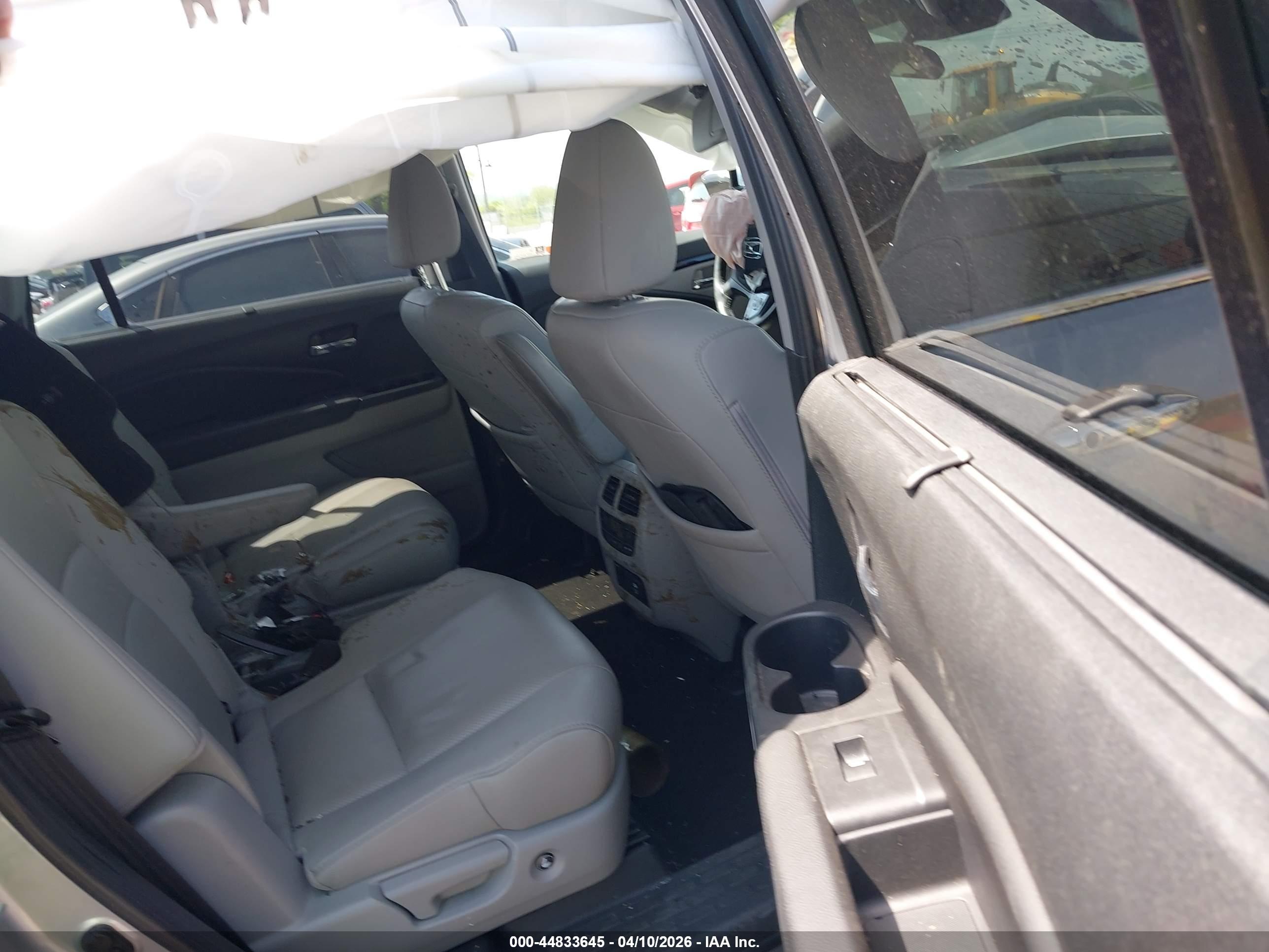 HONDA PILOT image 8
