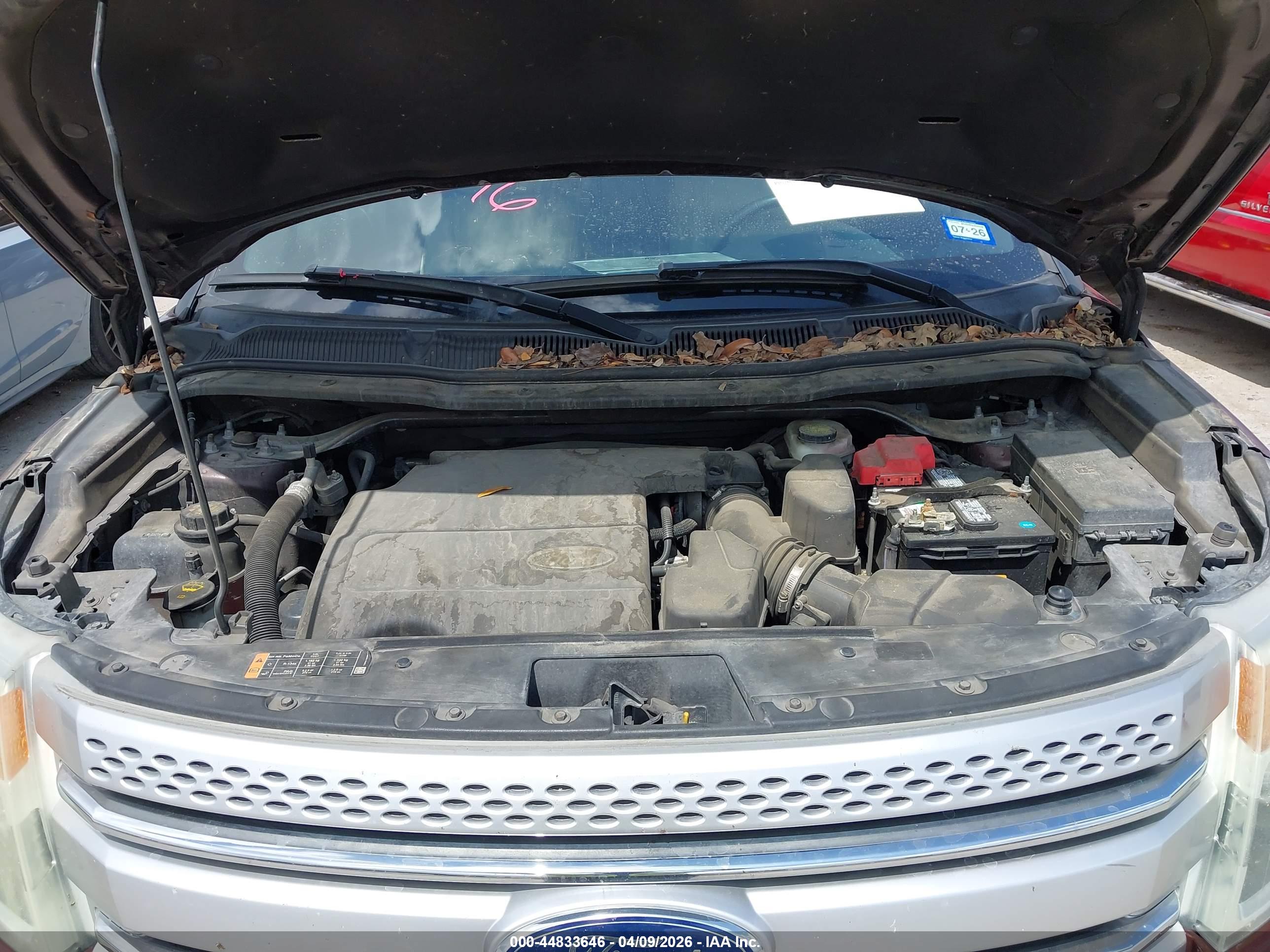 FORD EXPLORER image 10
