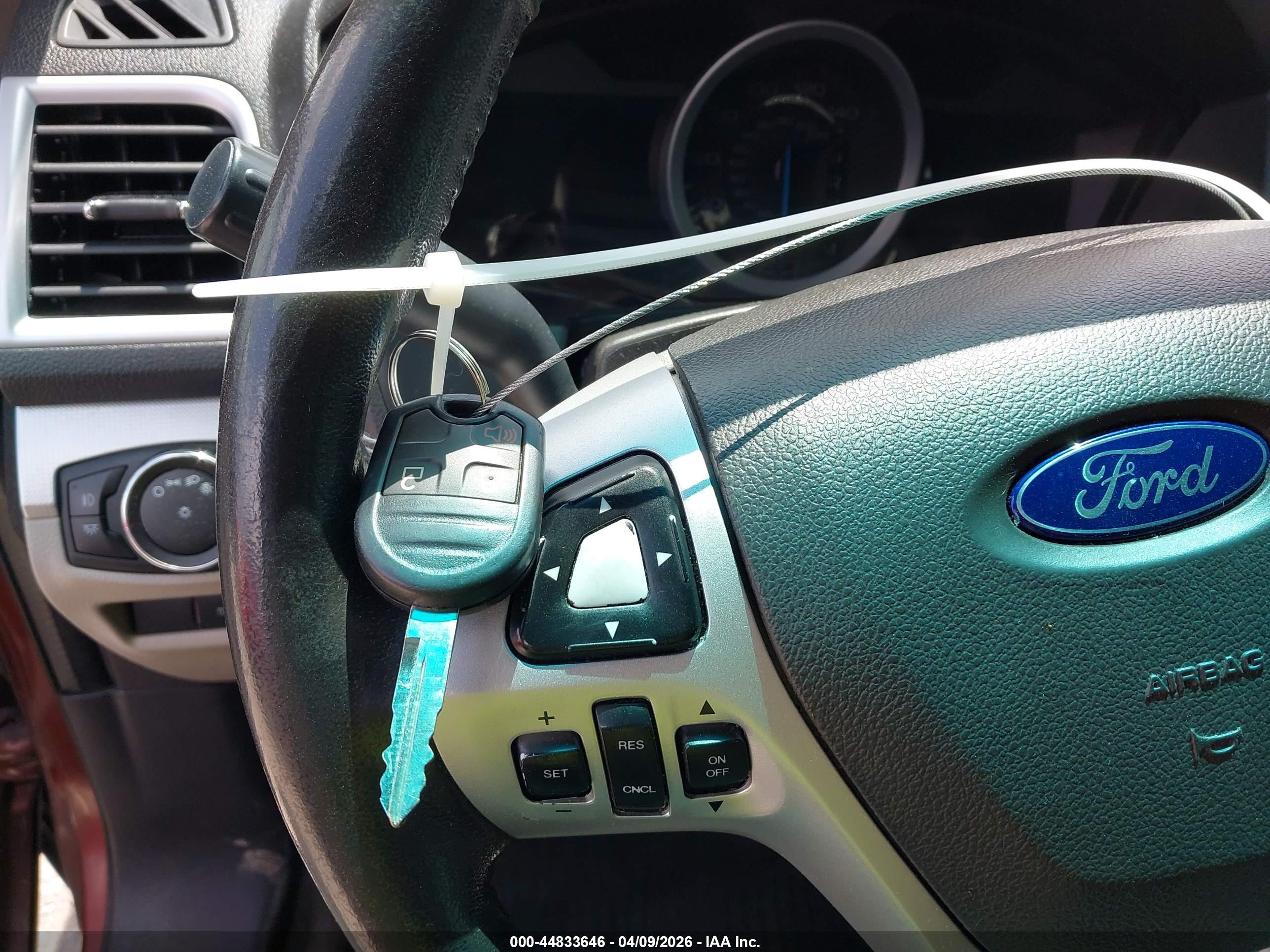 FORD EXPLORER image 11