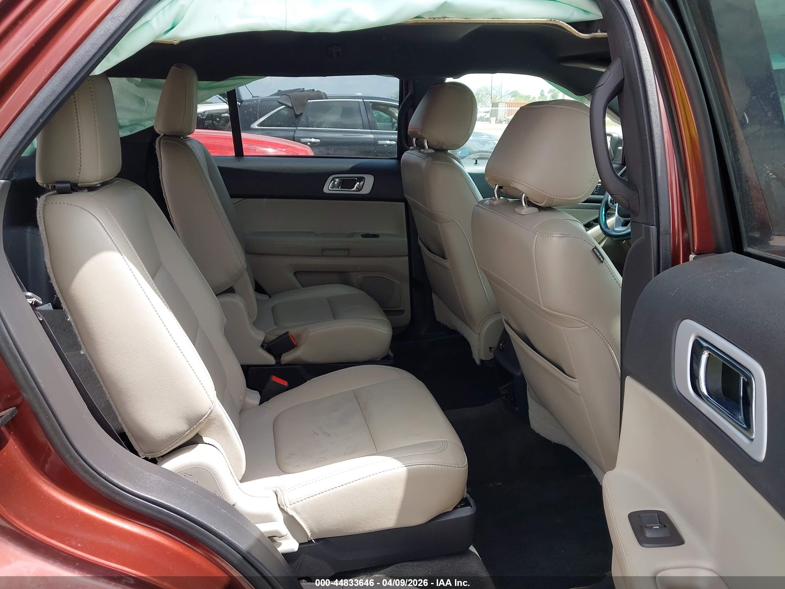 FORD EXPLORER image 8