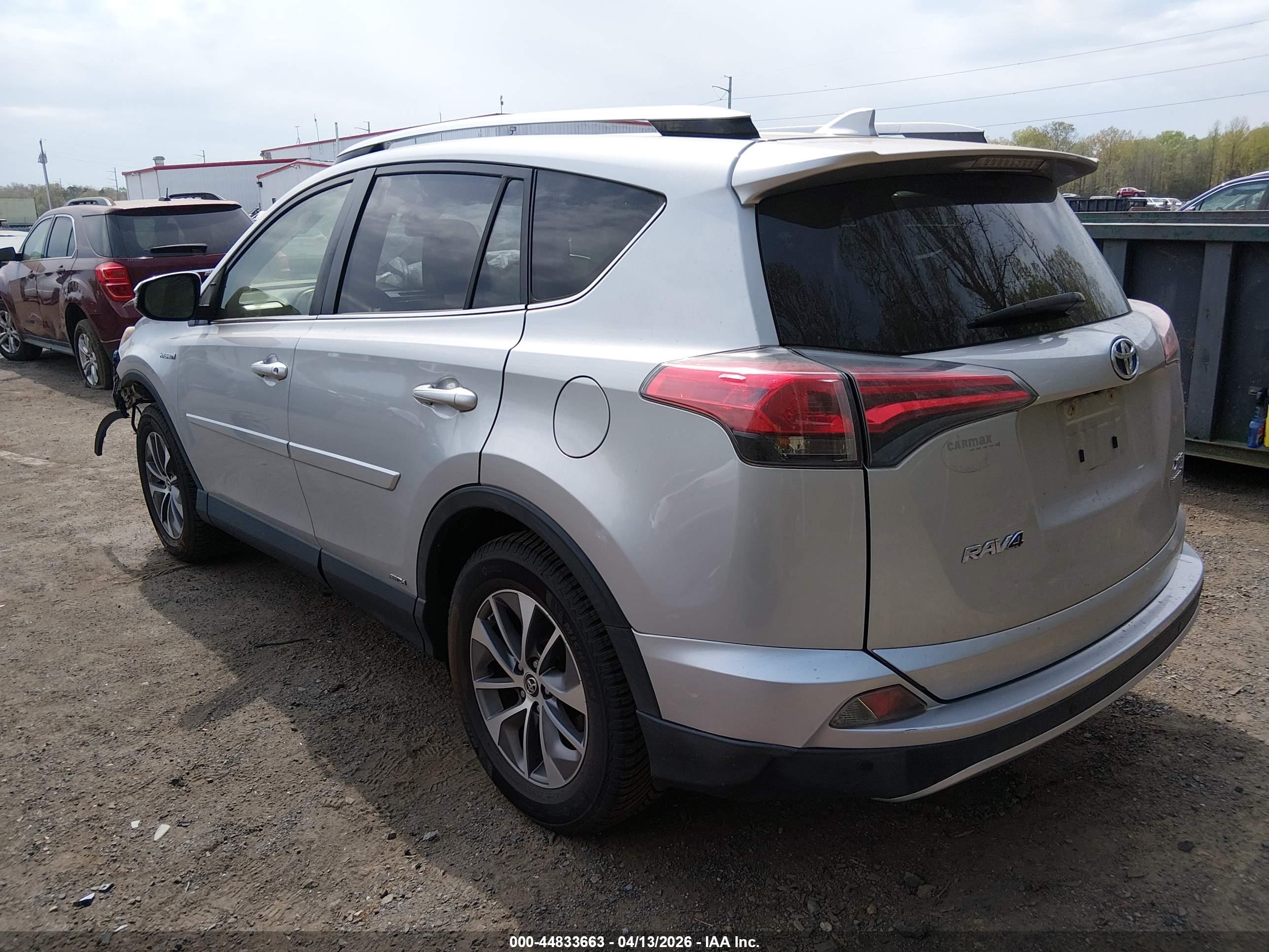 TOYOTA RAV4 image 3