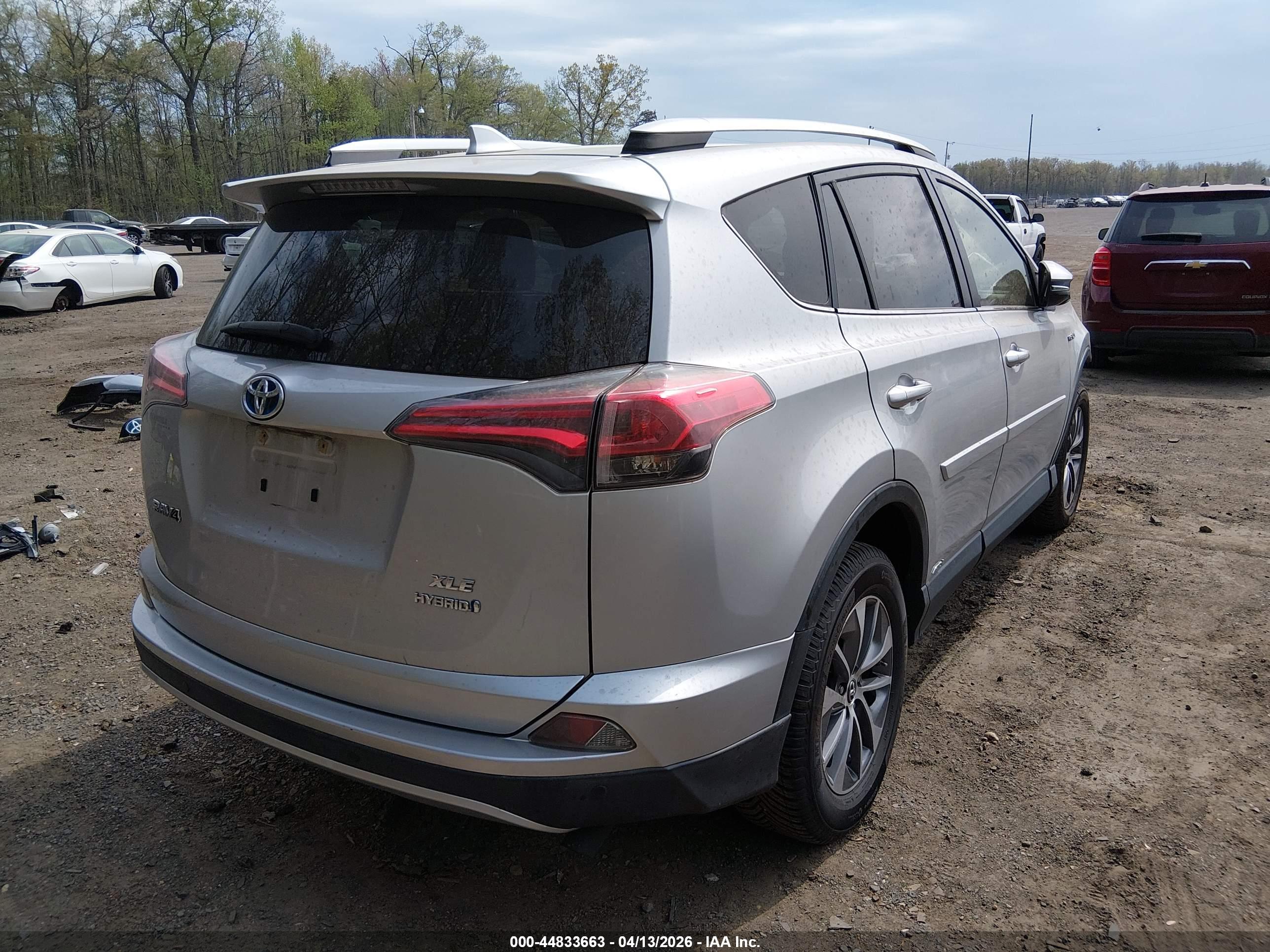 TOYOTA RAV4 image 4