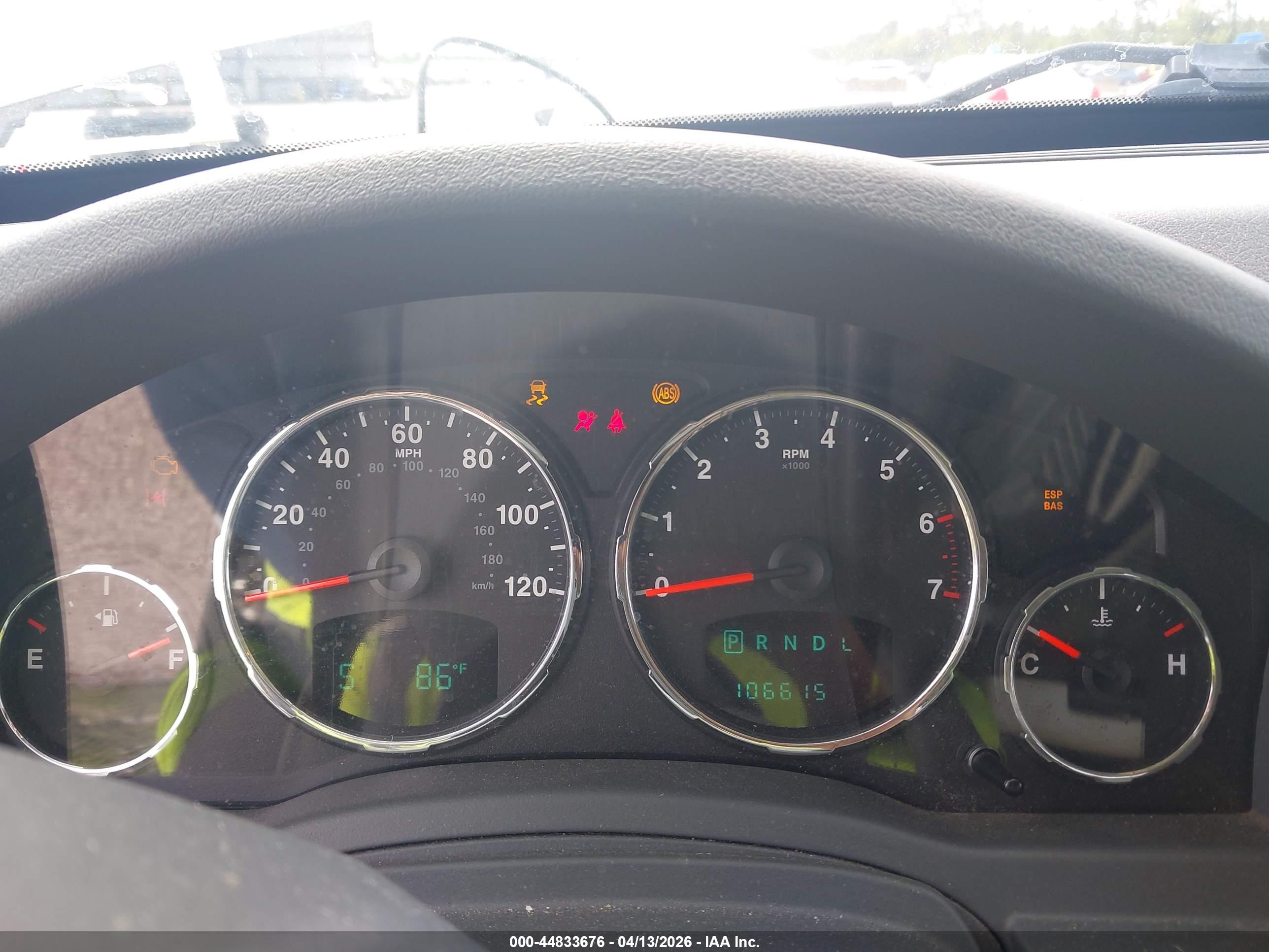 JEEP LIBERTY image 7