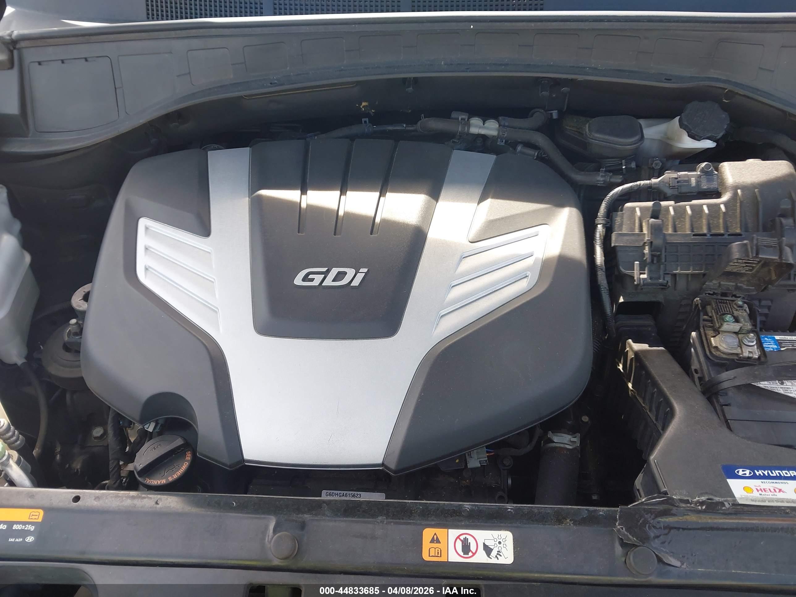 HYUNDAI SANTA image 10