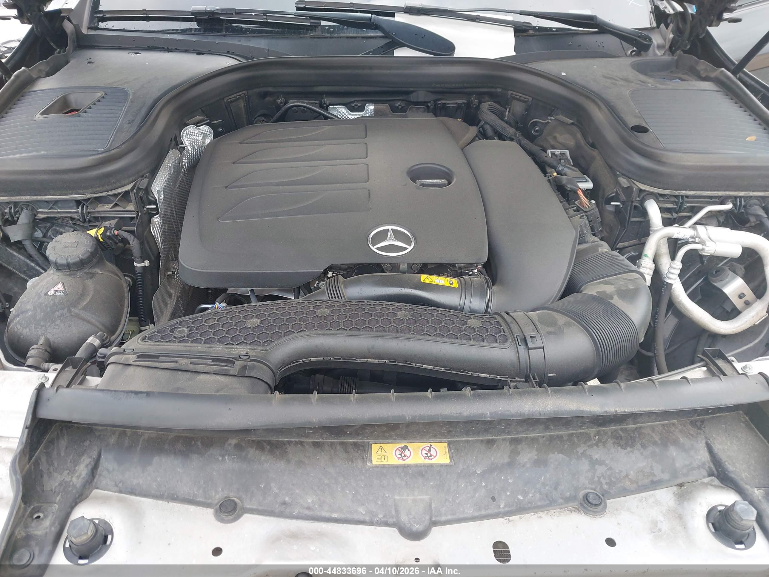 MERCEDES-BENZ GLC image 10