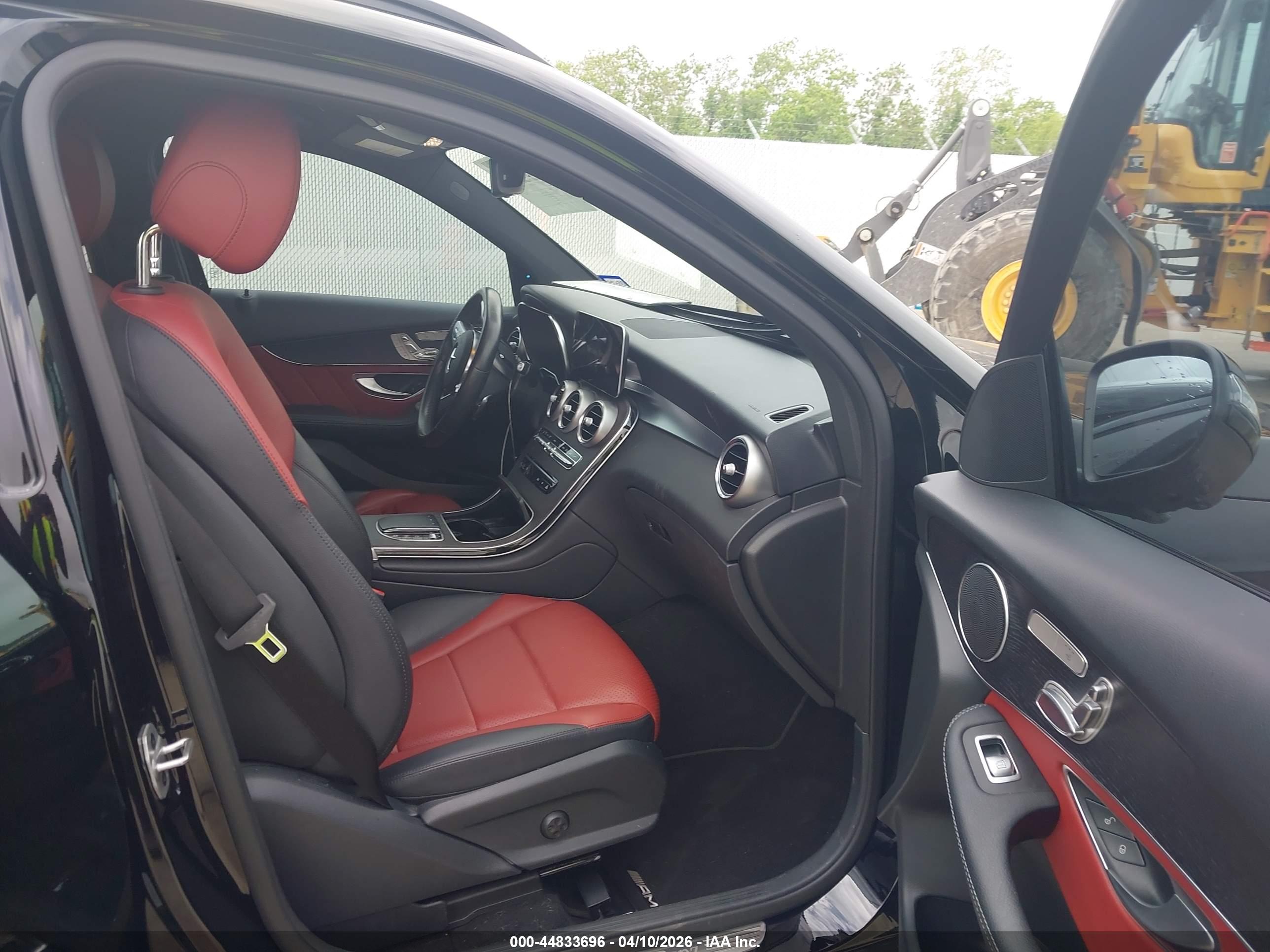 MERCEDES-BENZ GLC image 5