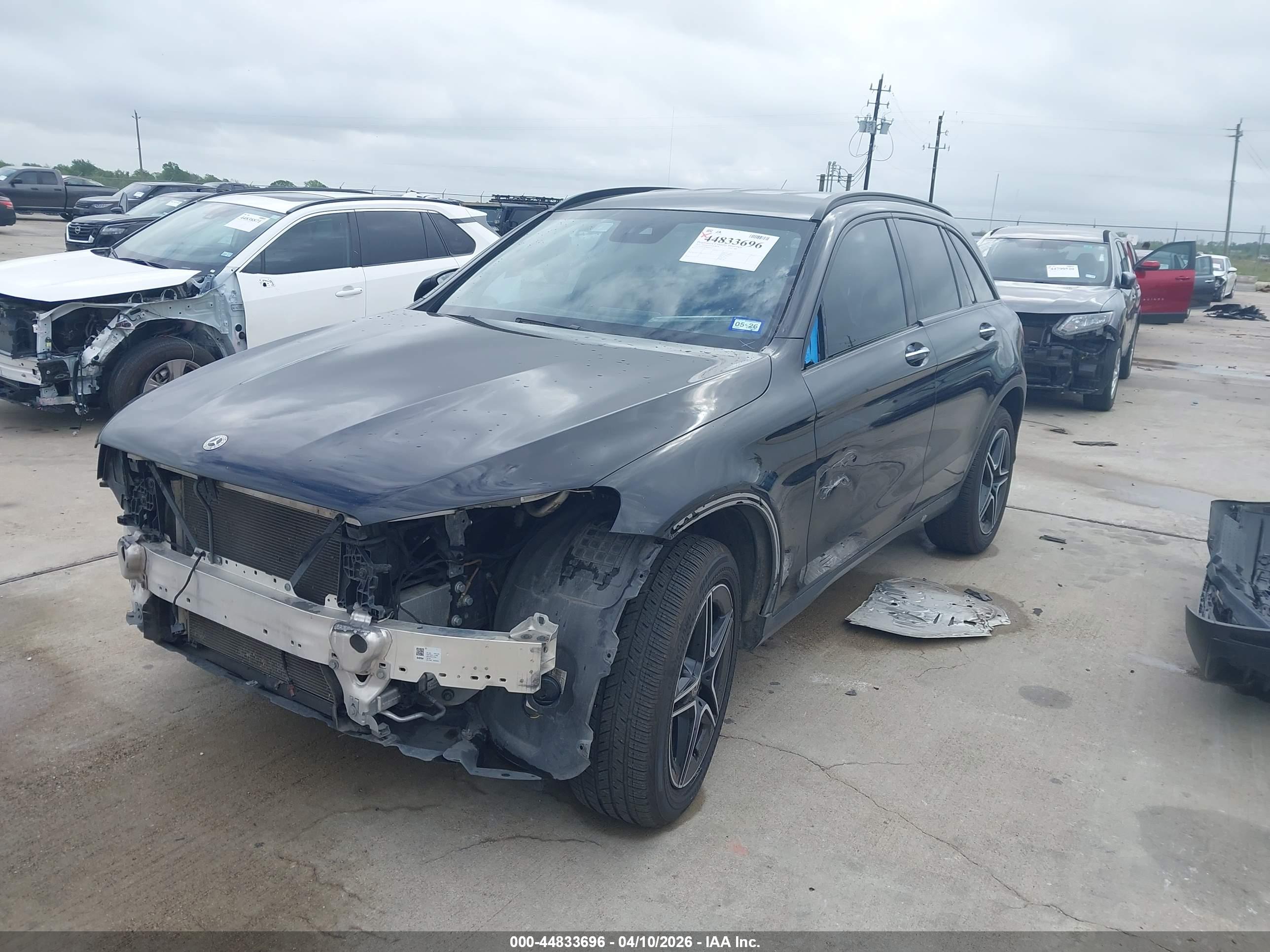 MERCEDES-BENZ GLC image 6
