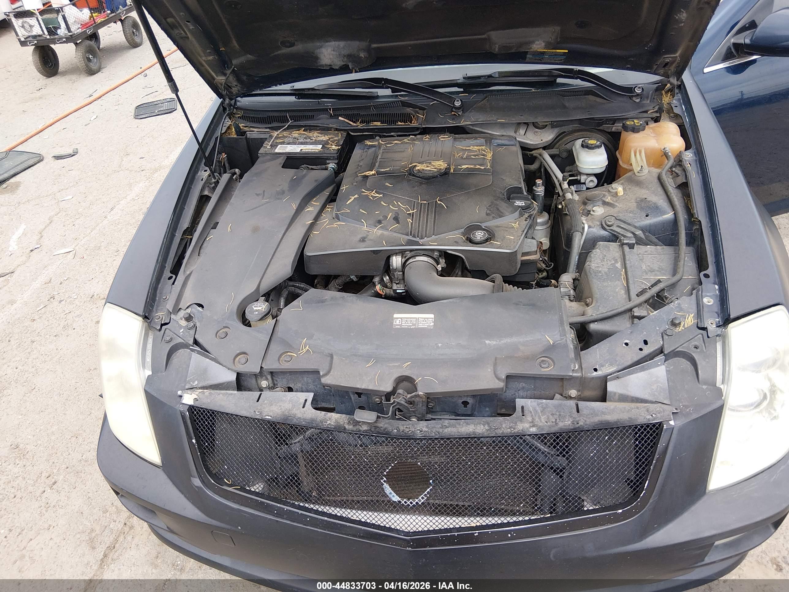 CADILLAC STS image 10