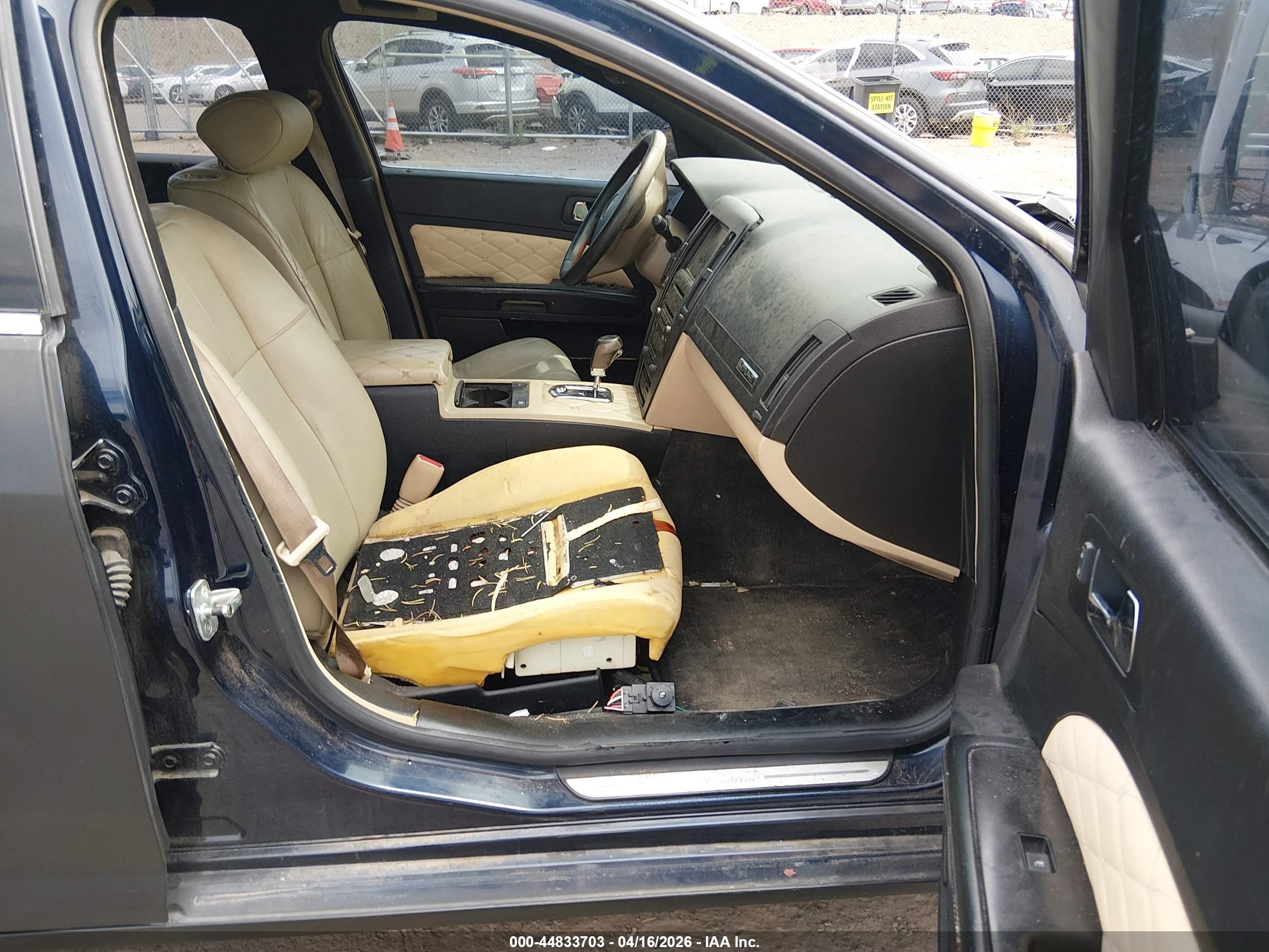 CADILLAC STS image 5