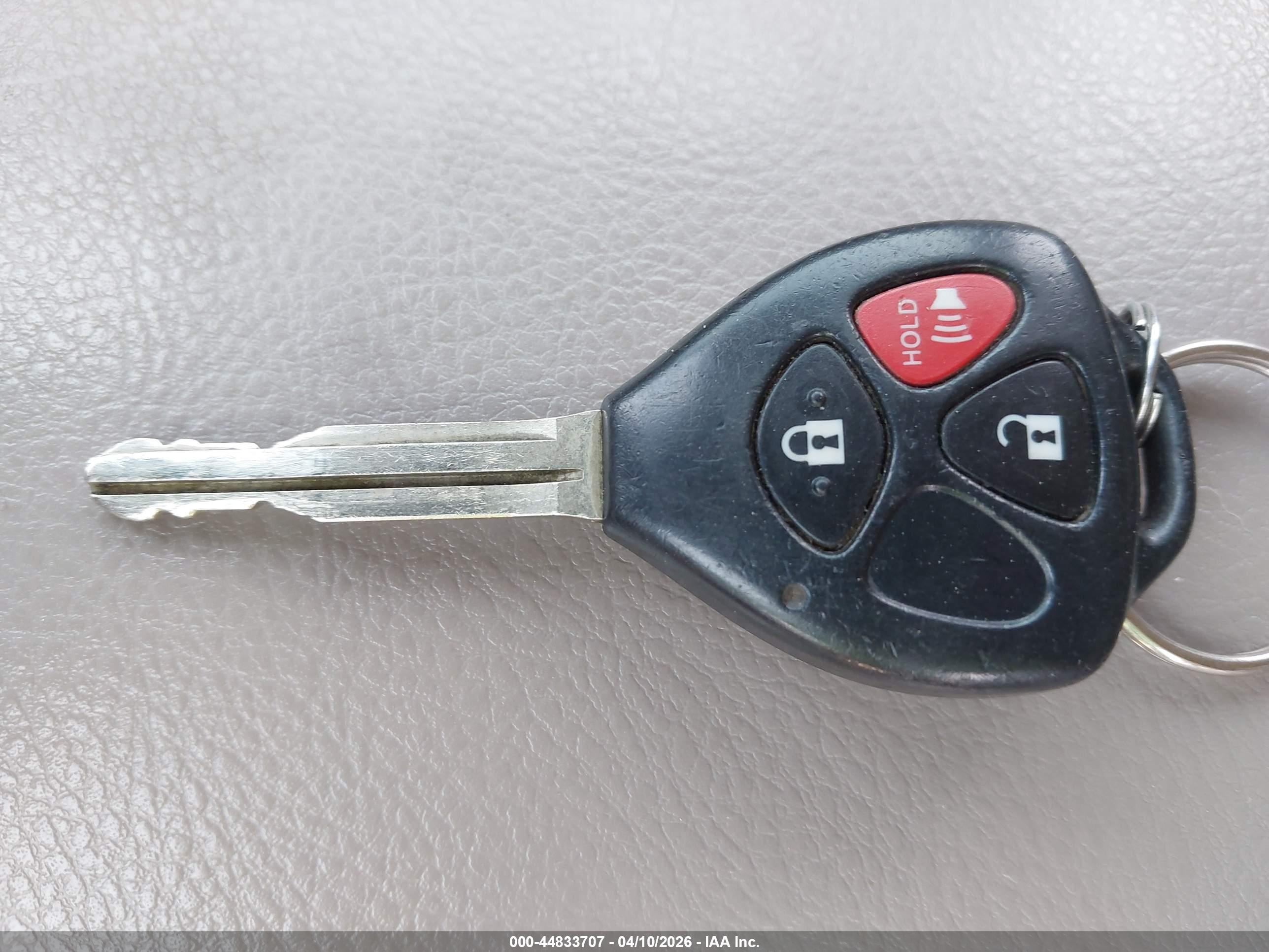 TOYOTA RAV4 image 11