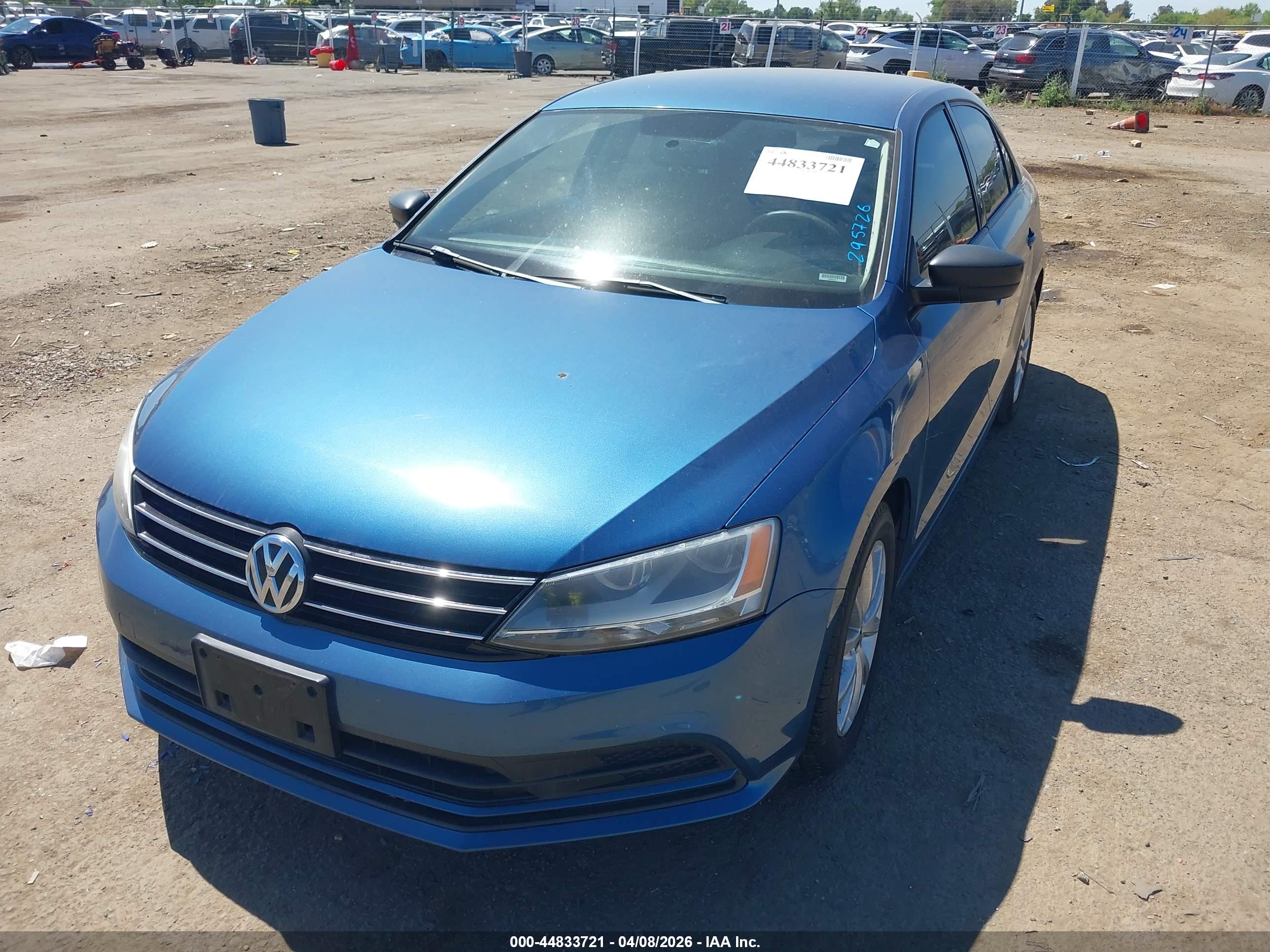 VOLKSWAGEN JETTA image 2