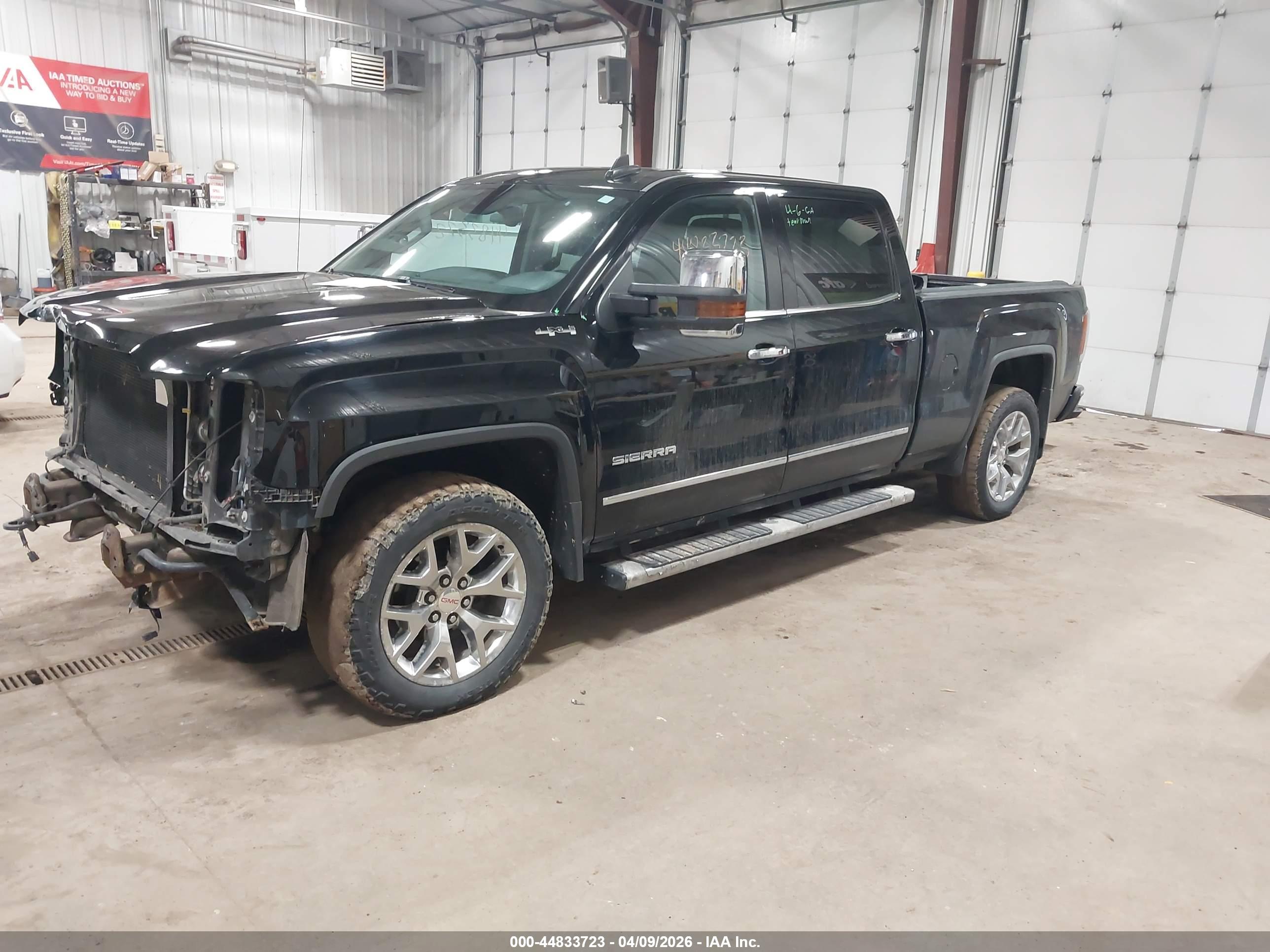 GMC SIERRA image 2