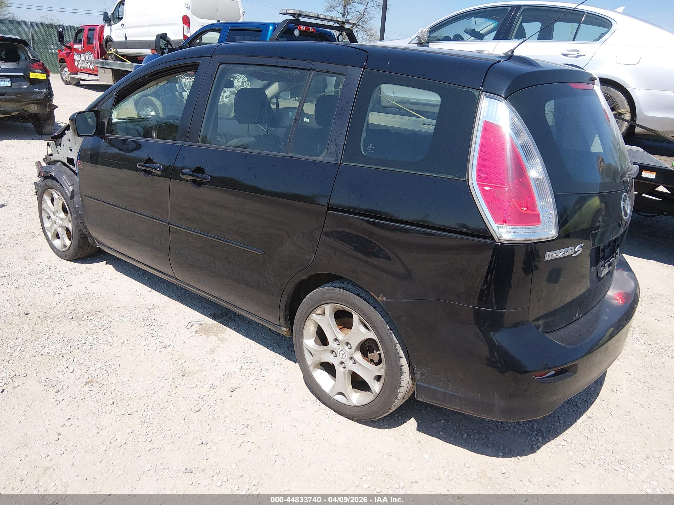 MAZDA MAZDA5 image 3