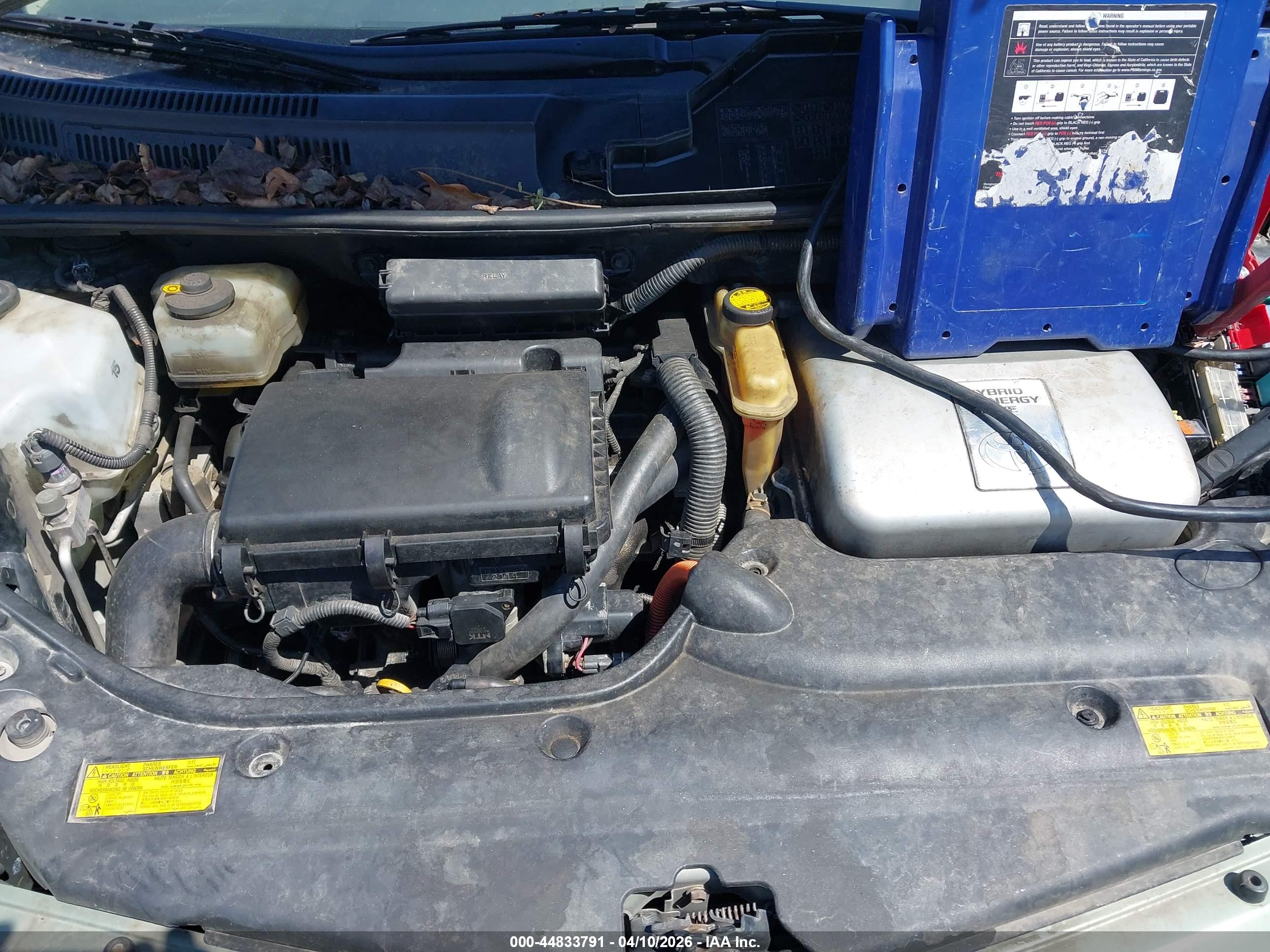 TOYOTA PRIUS image 10