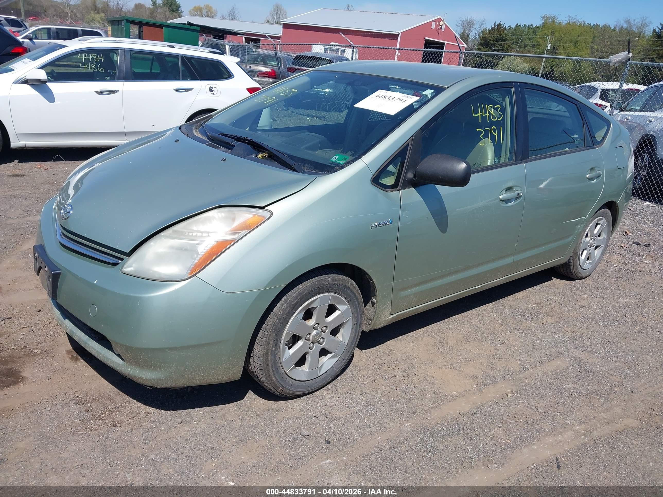 TOYOTA PRIUS image 2