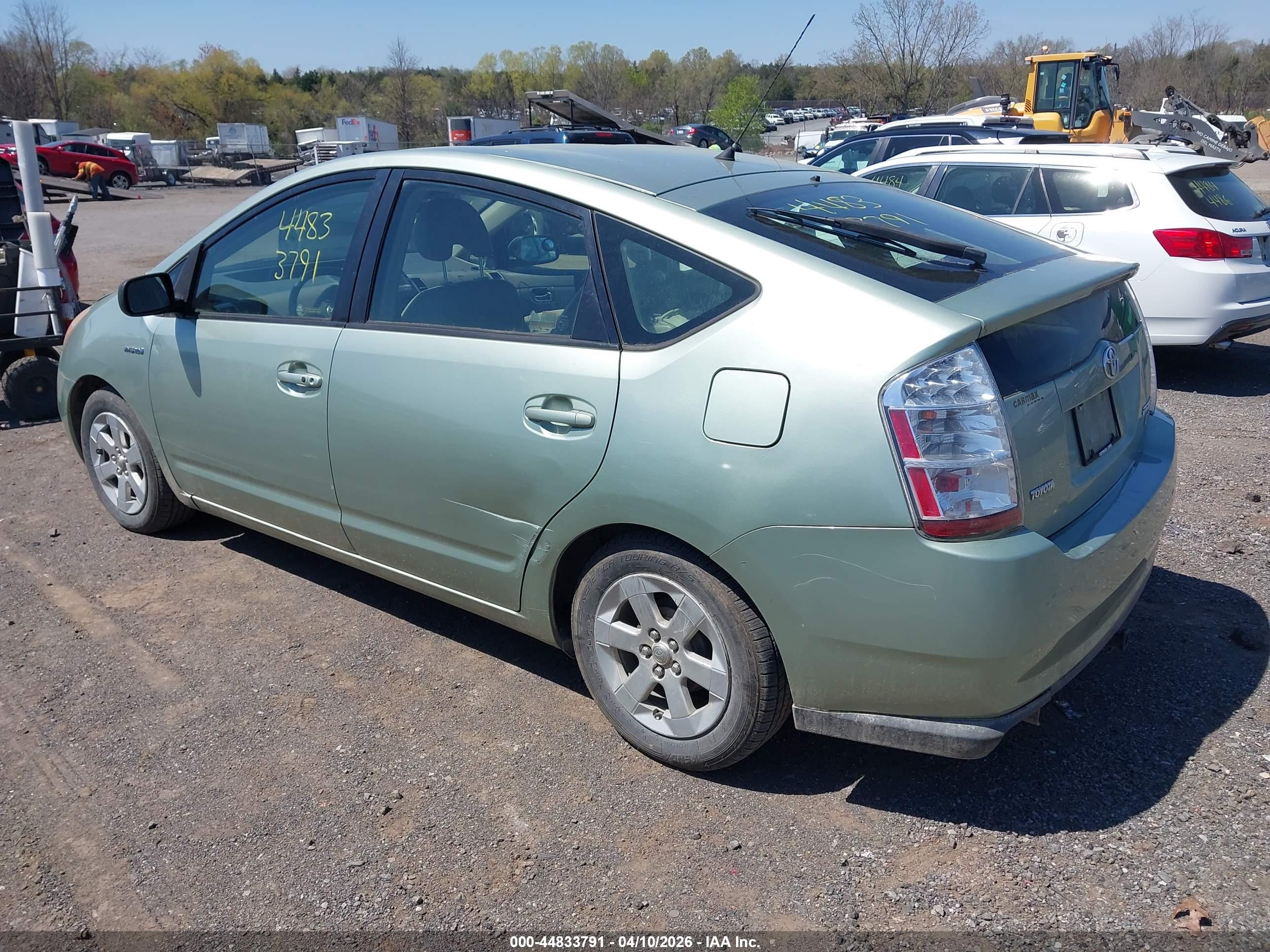 TOYOTA PRIUS image 3