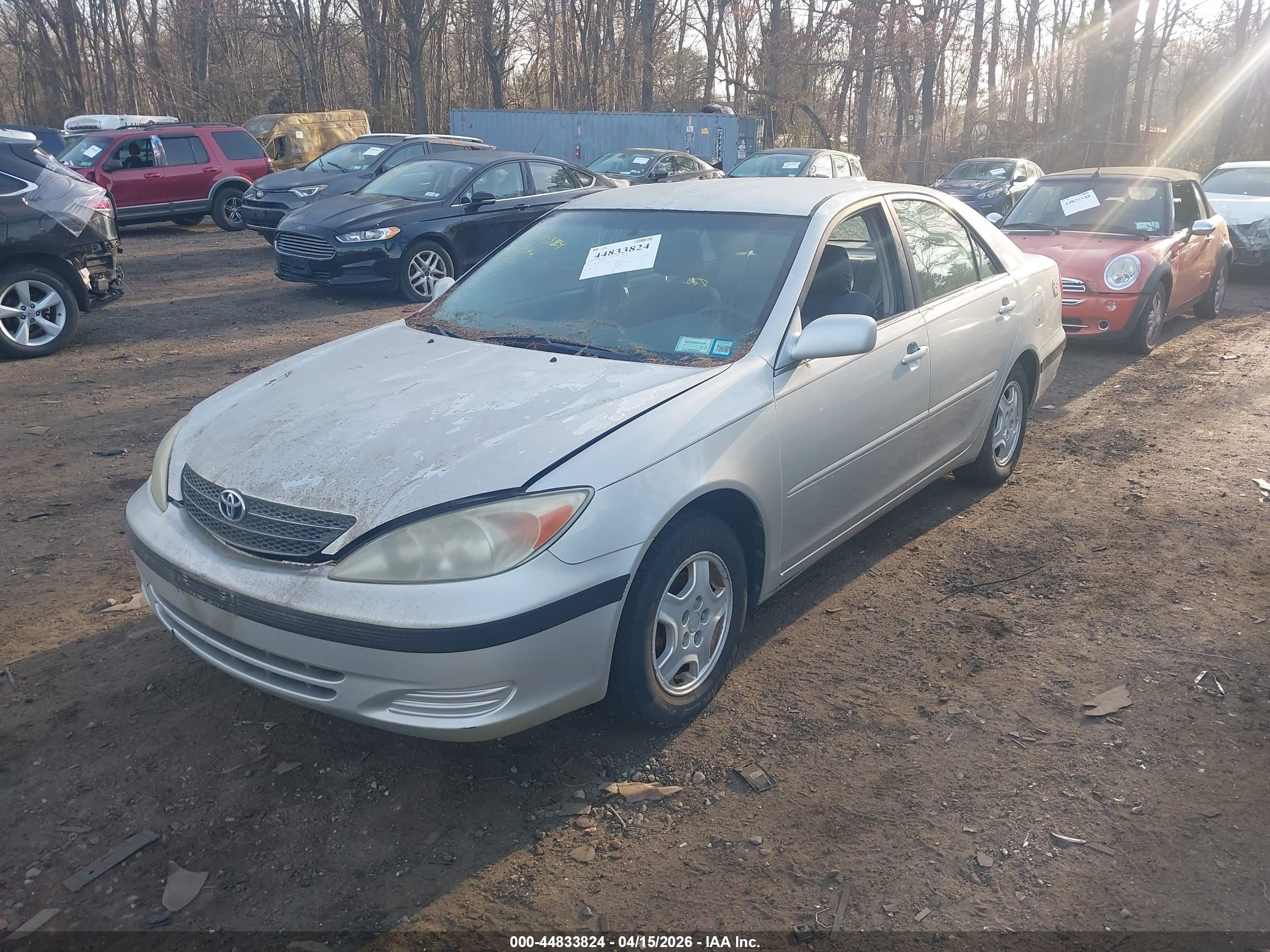 TOYOTA CAMRY image 2