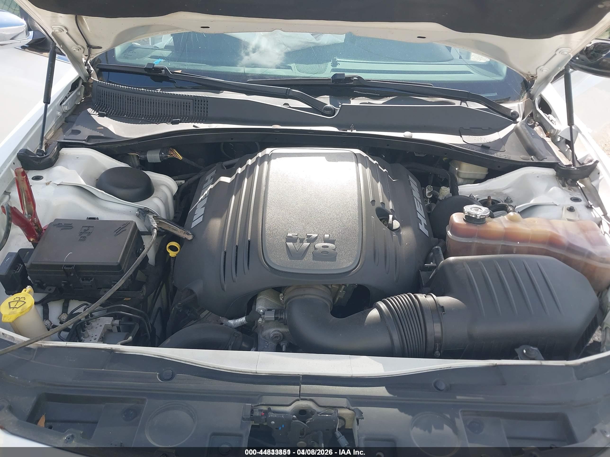 CHRYSLER 300C image 10