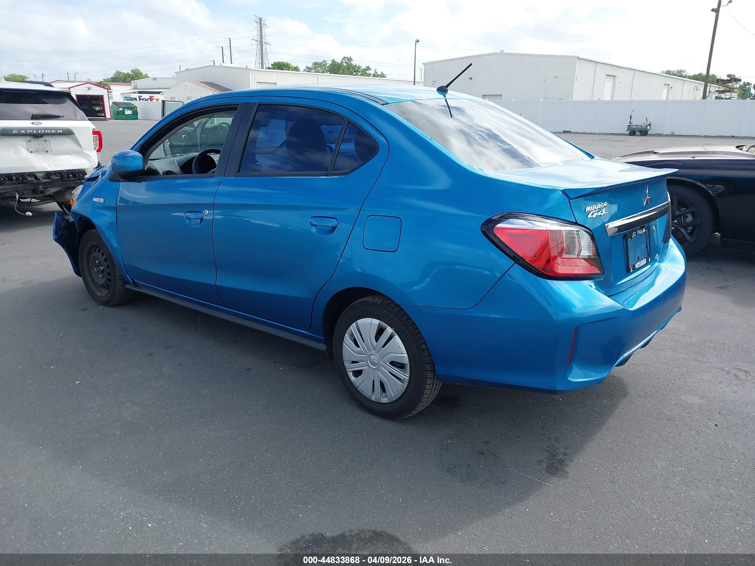 MITSUBISHI MIRAGE image 3