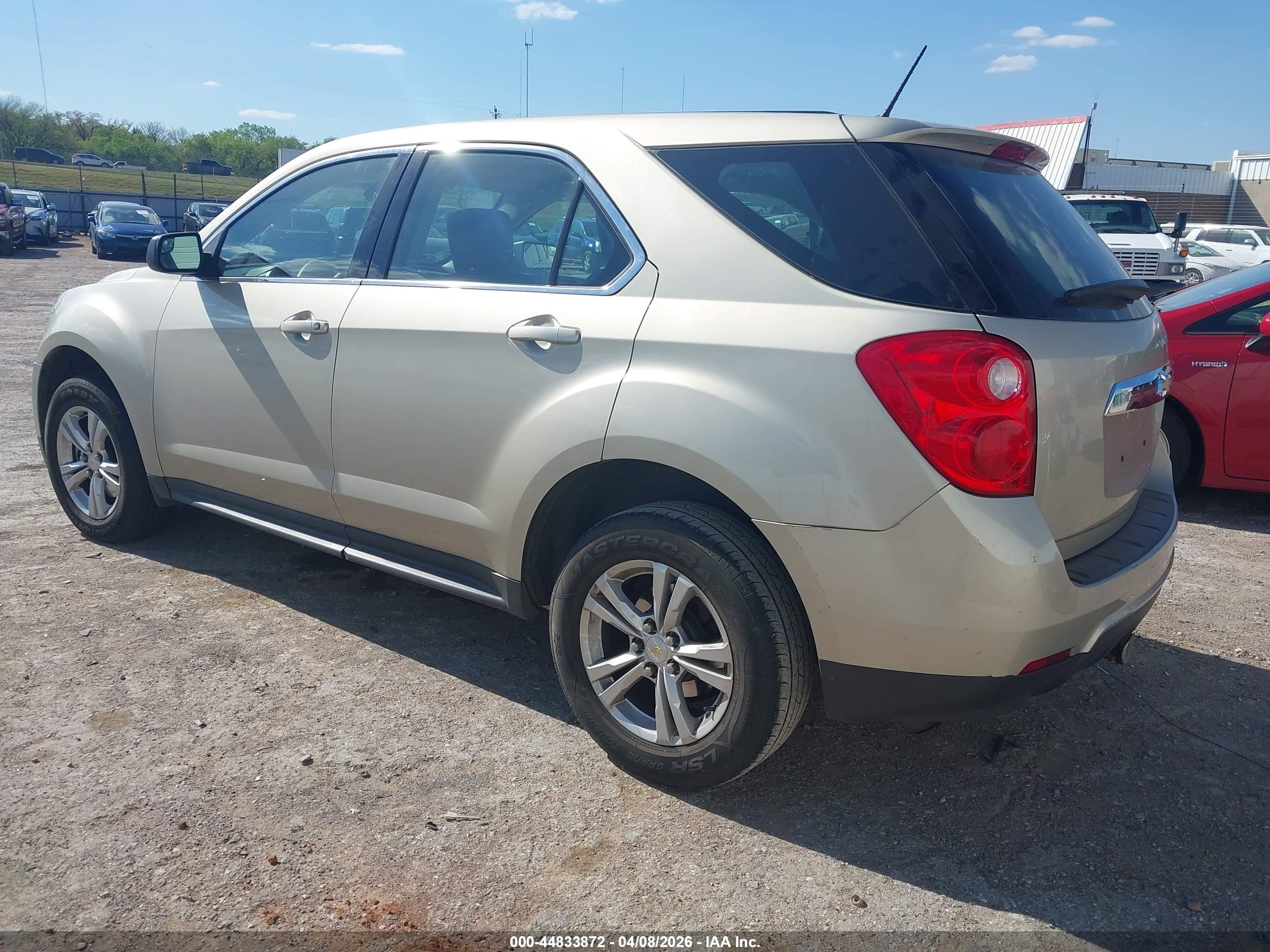 CHEVROLET EQUINOX image 3