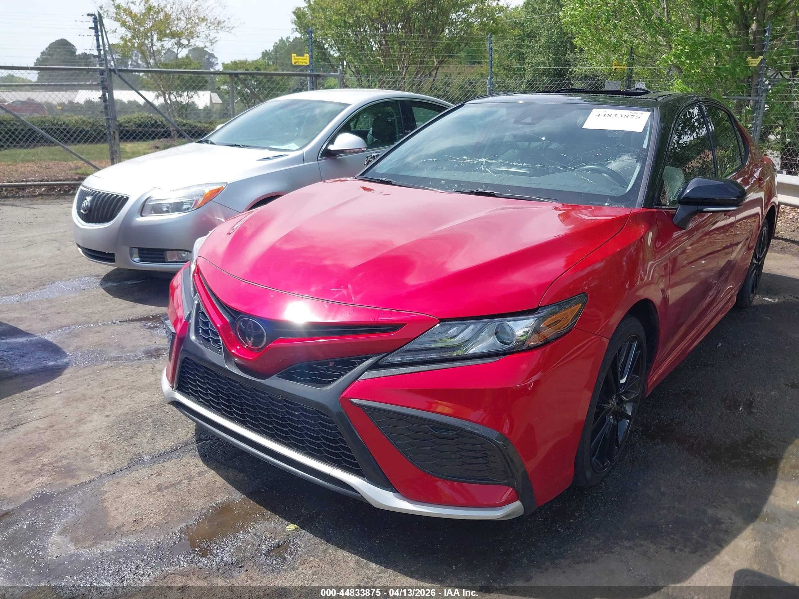 TOYOTA CAMRY image 2
