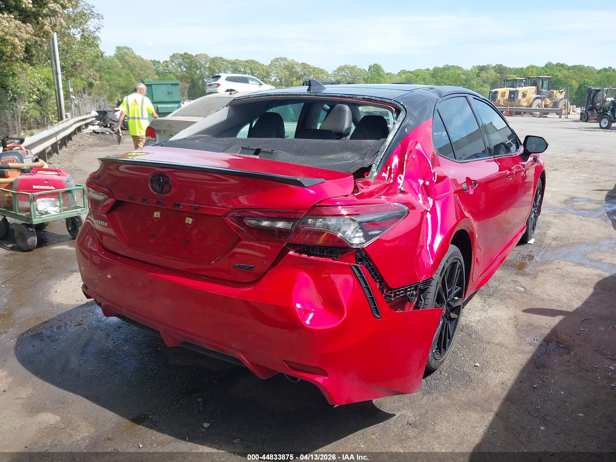 TOYOTA CAMRY image 6