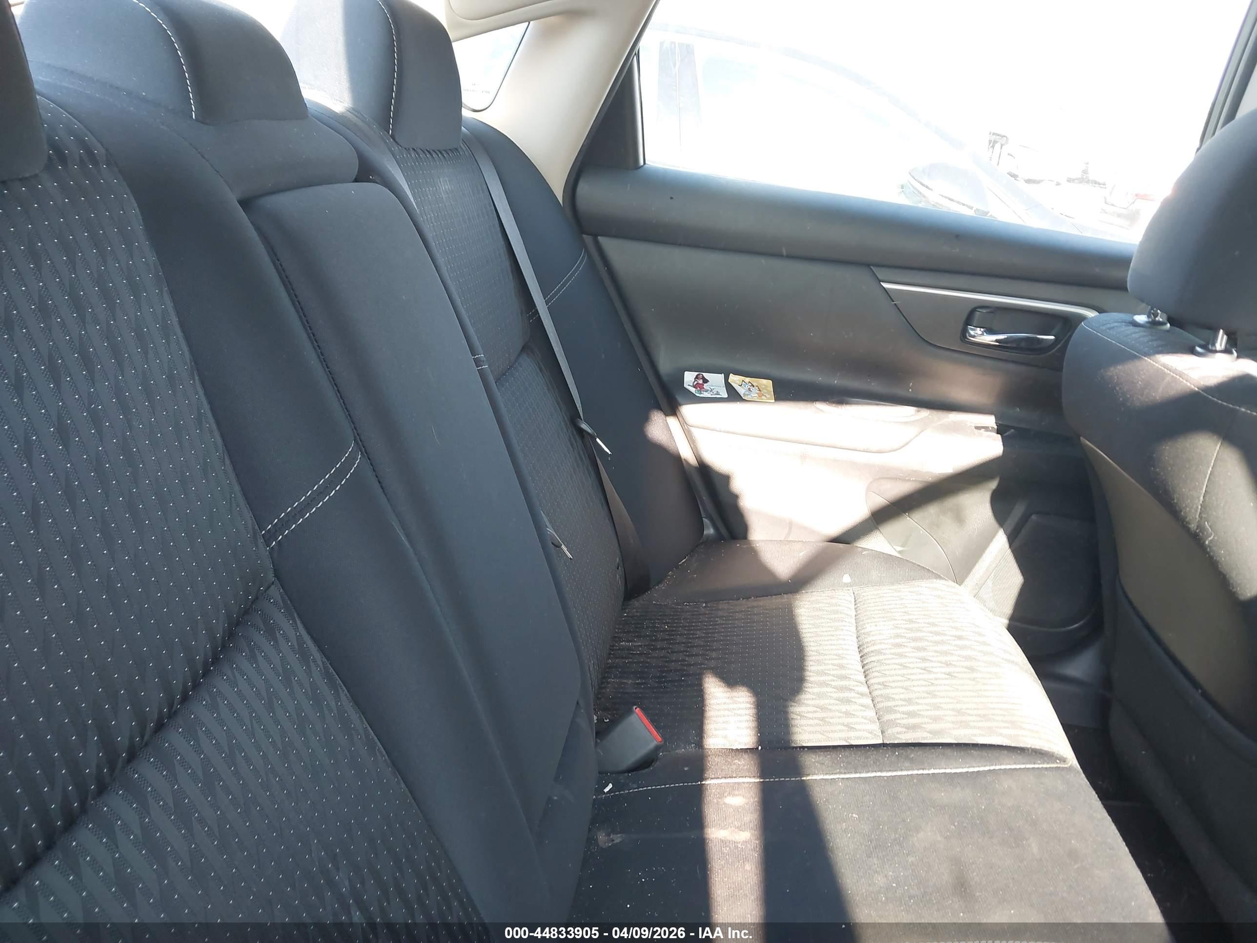 NISSAN ALTIMA image 8