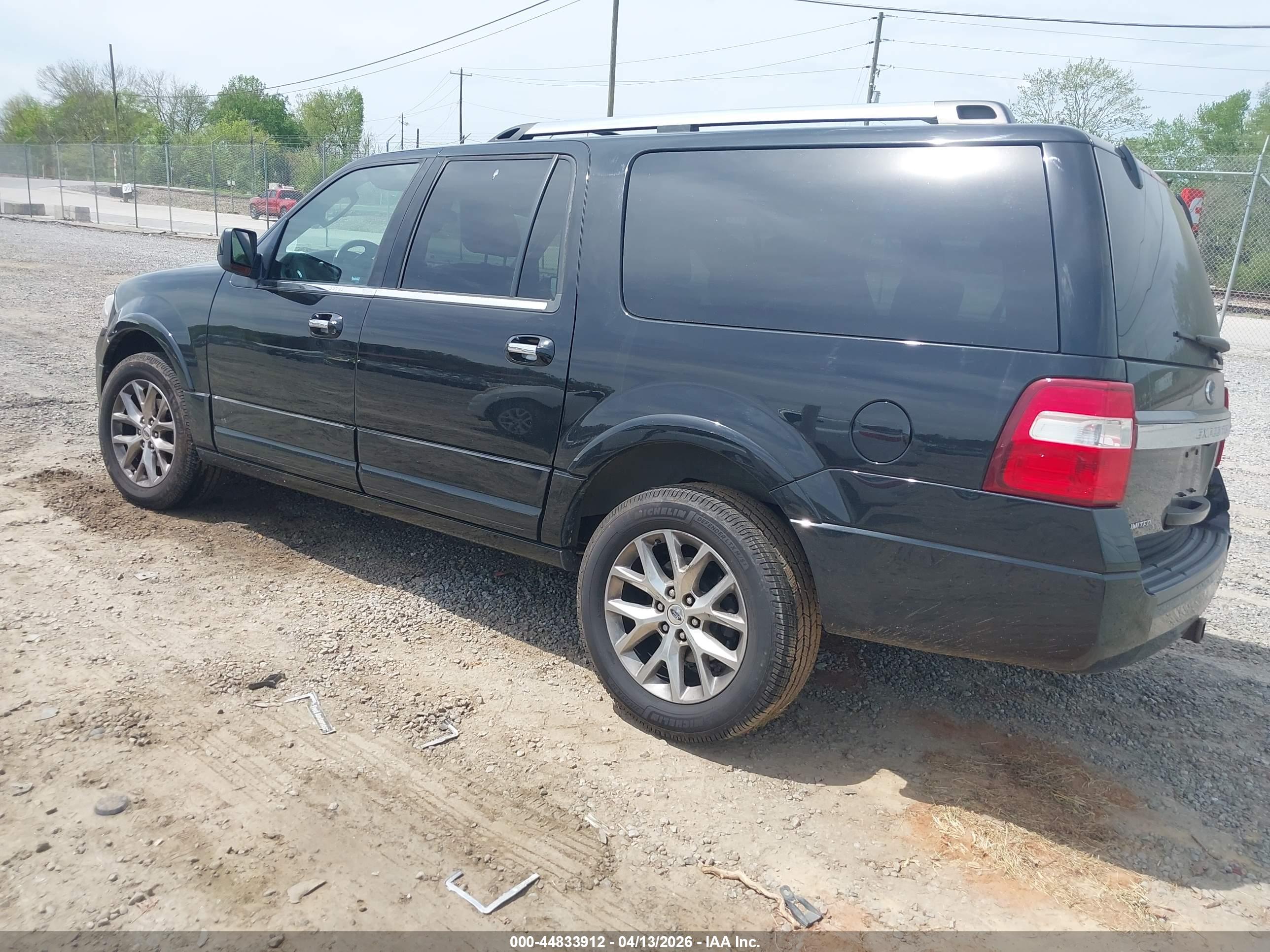 FORD EXPEDITION image 3