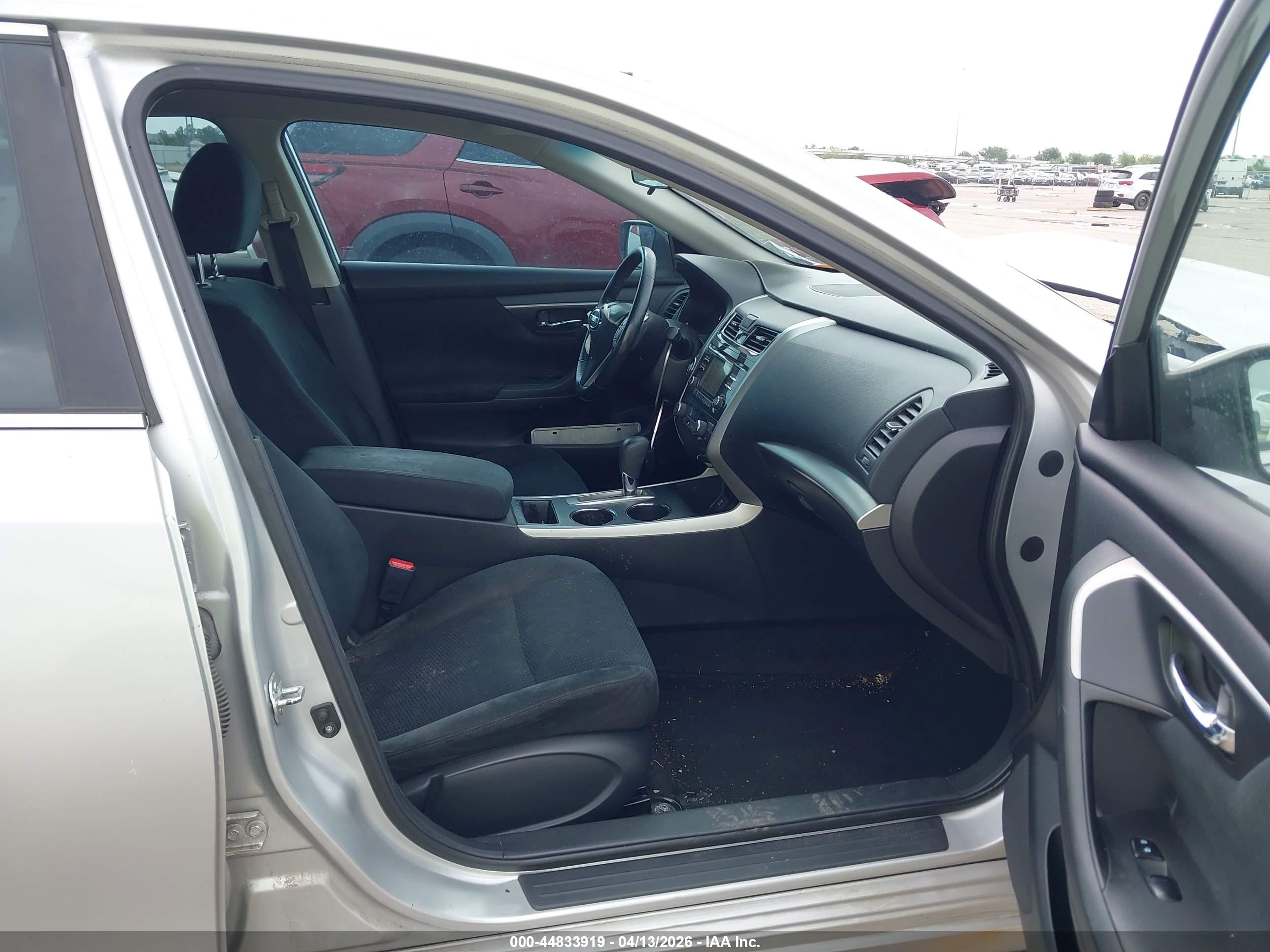 NISSAN ALTIMA image 5