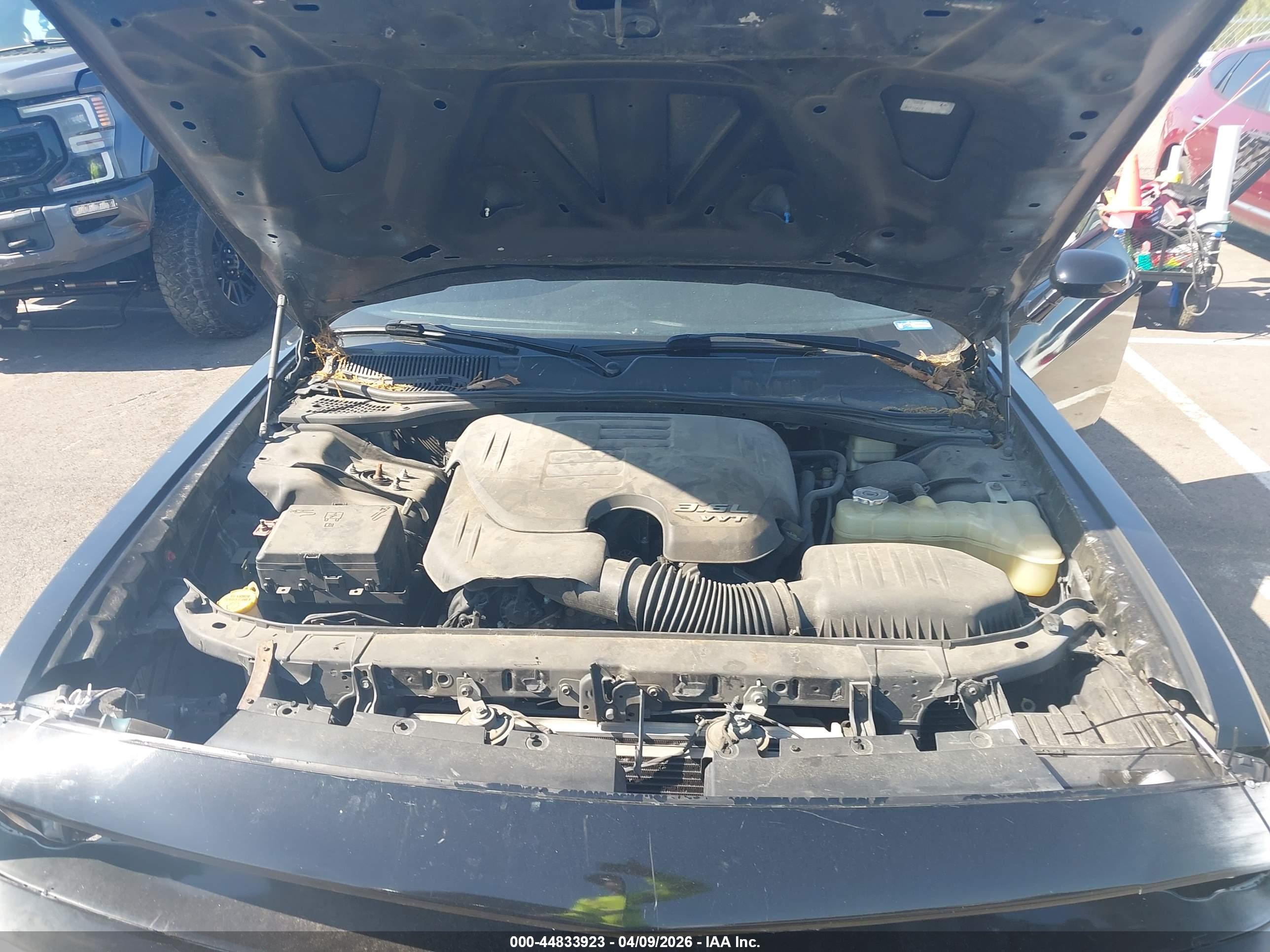 DODGE CHALLENGER image 10