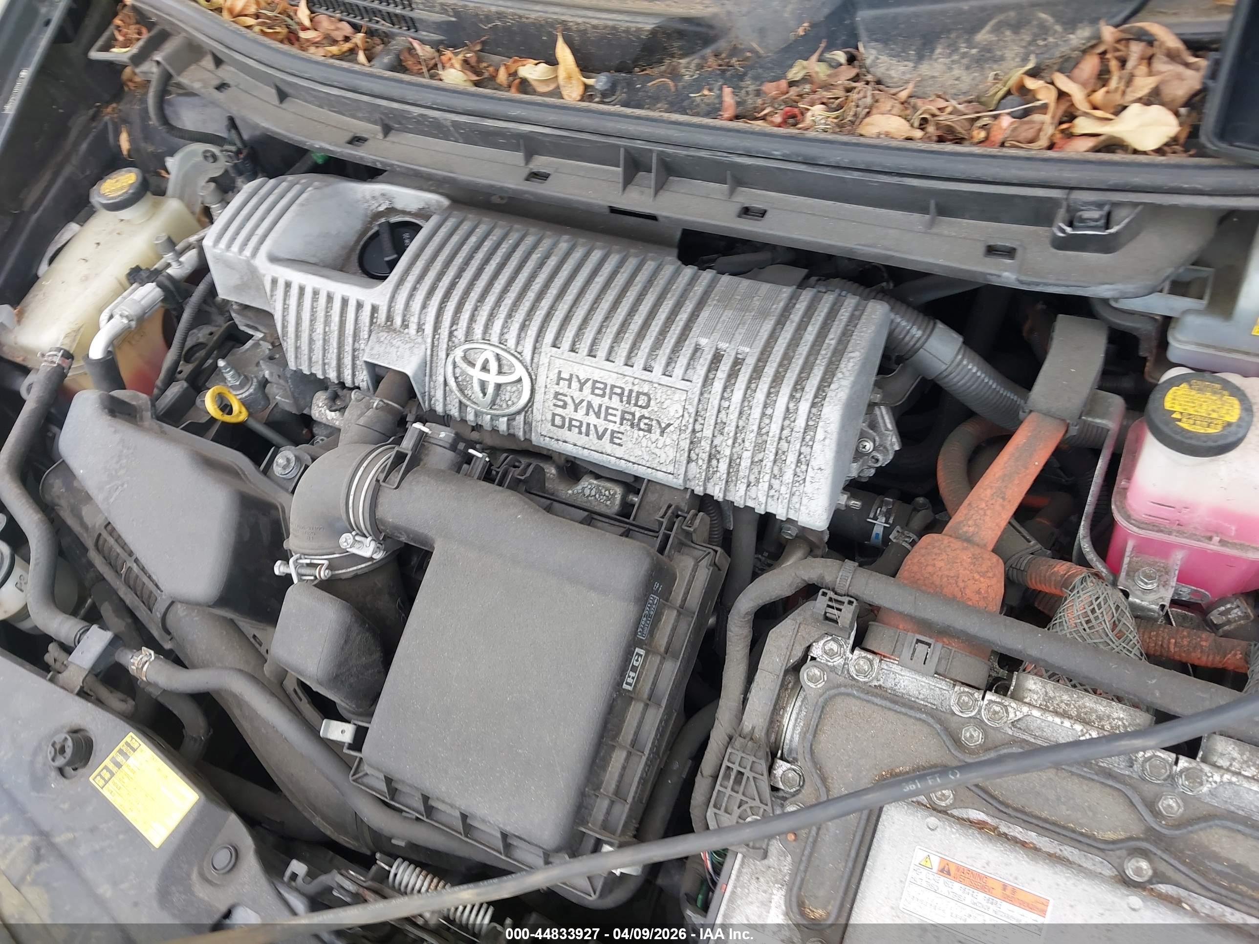 TOYOTA PRIUS image 10